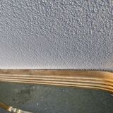 Miroir doré contour ligné