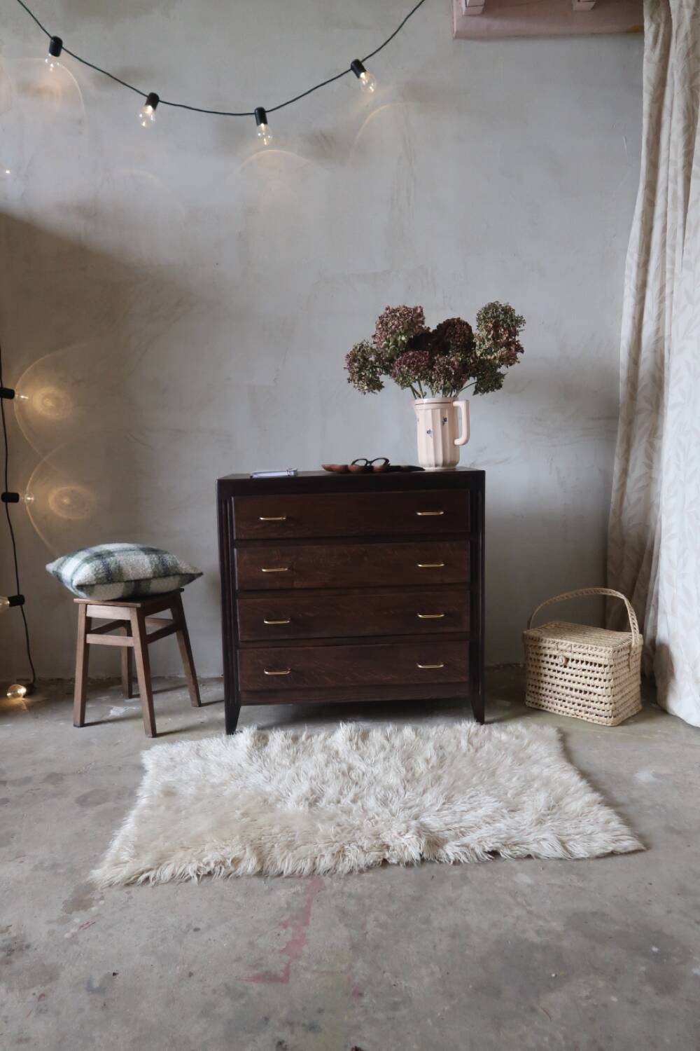 Vintage chest of drawers