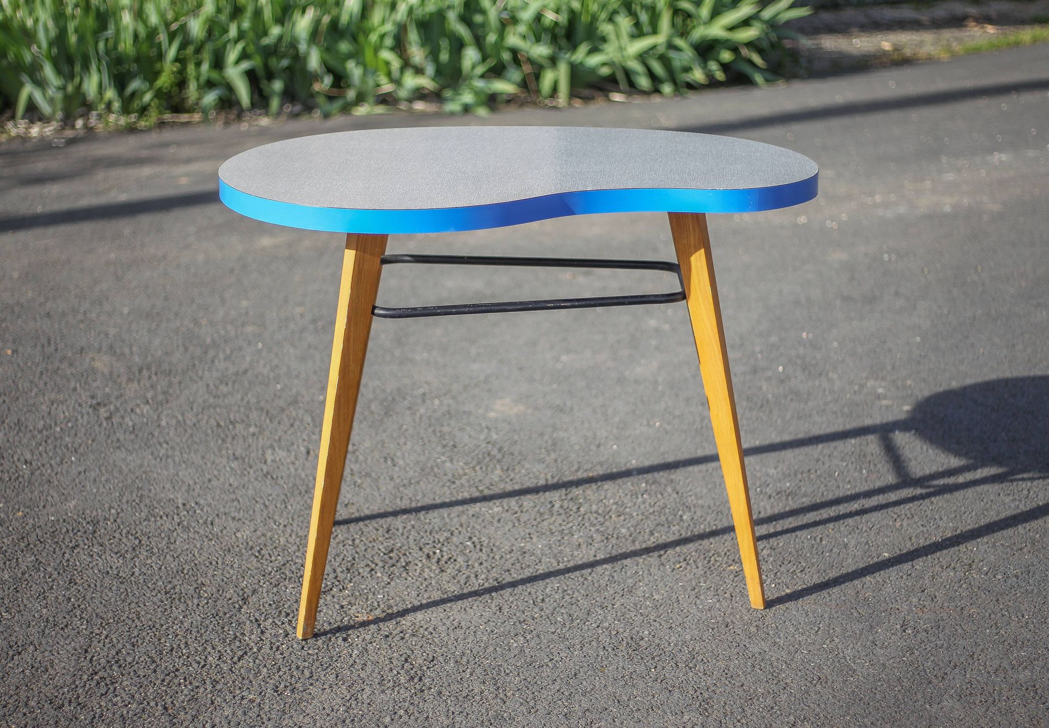 Table haricot formica et pieds compas, table bureau, table d'appoint, table vintage, 60's