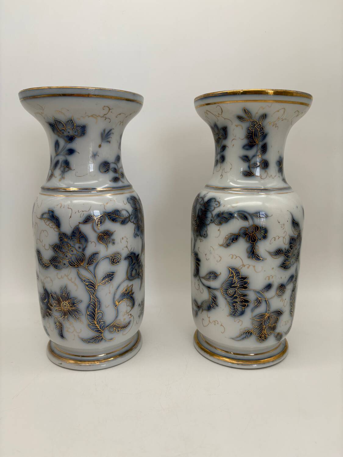 Pair of Bayeux porcelain baluster vases, 19th century