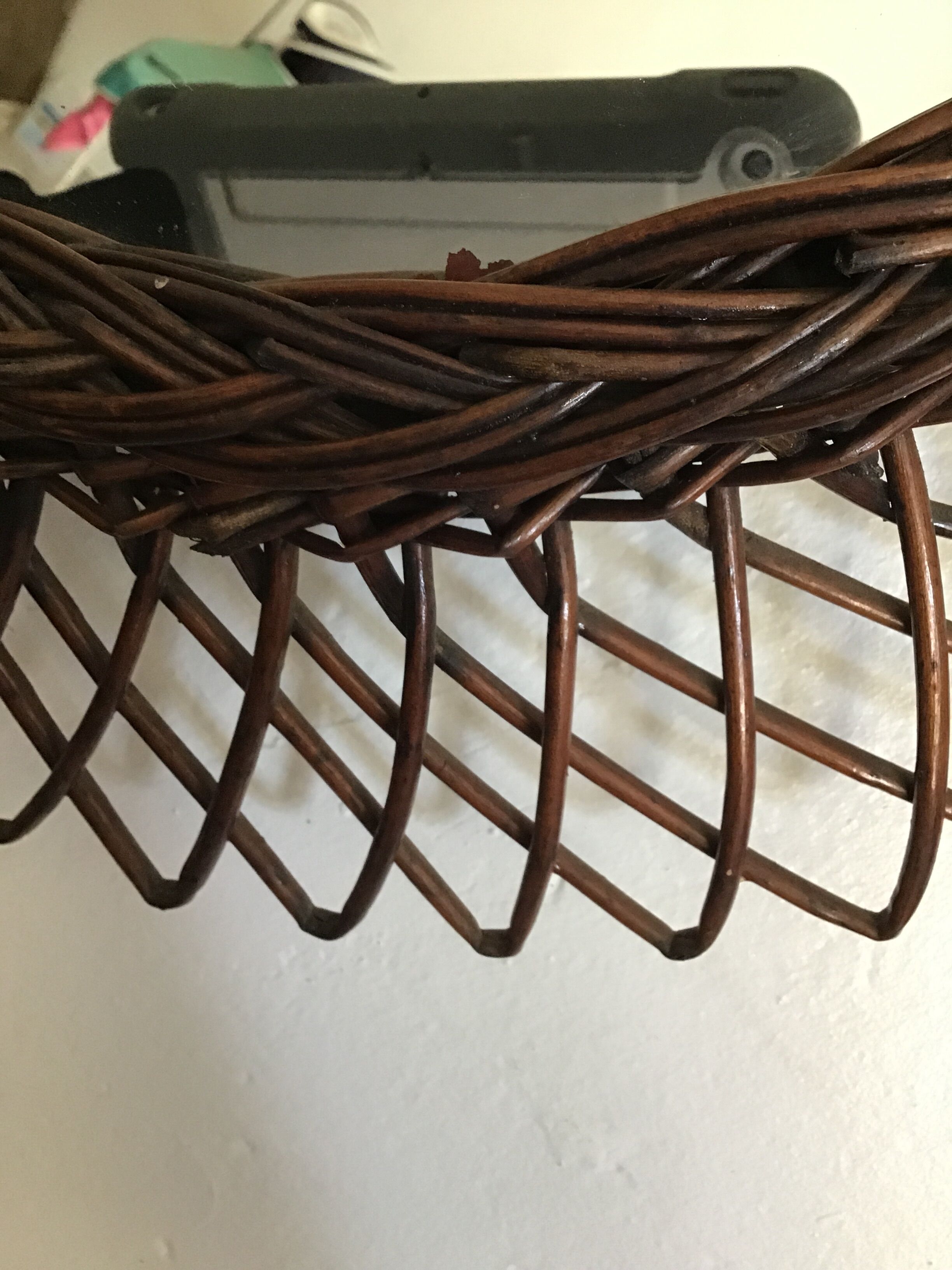 Sun mirror in rattan 44x44cm