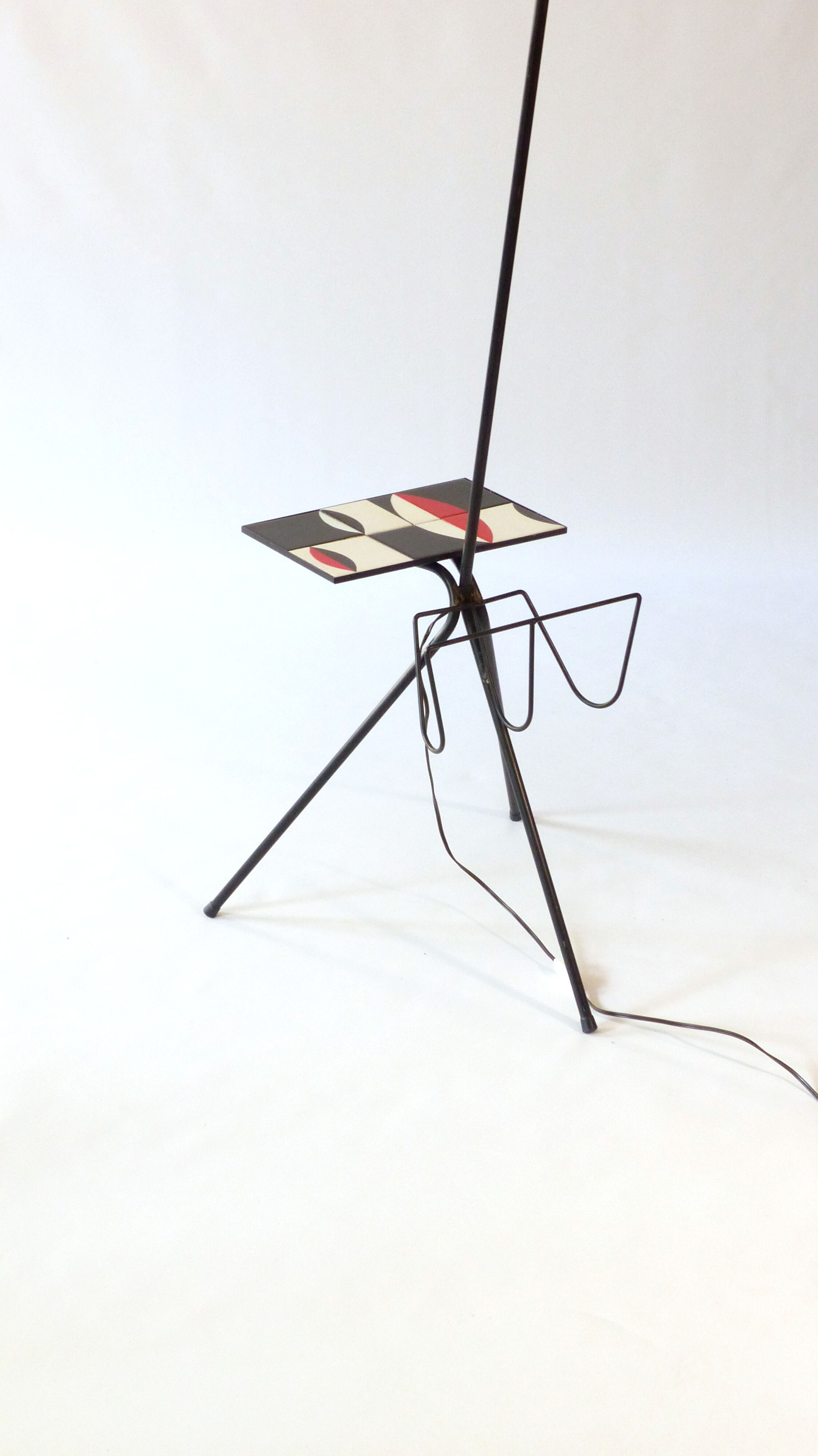 Shuttle pattern lamppost