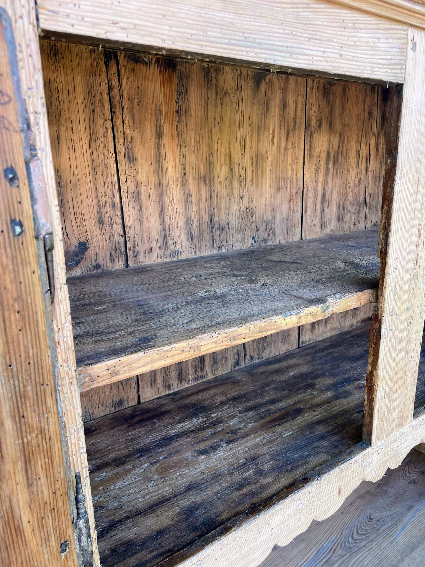 Larch buffet 19th century