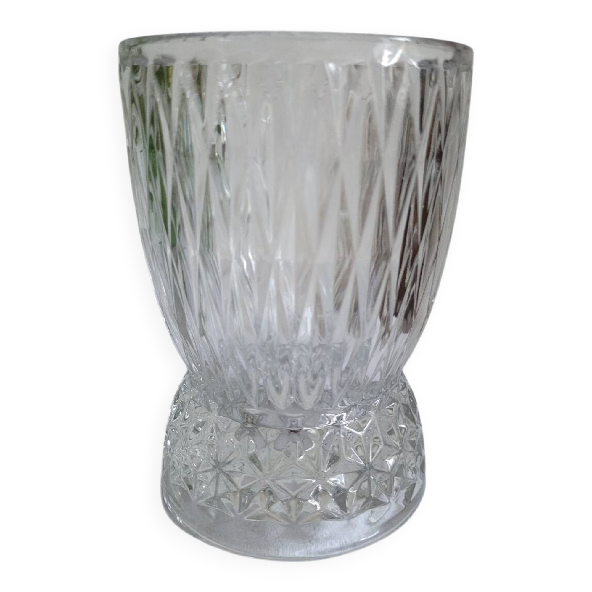 Vase en verre moulé plis origami