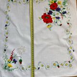 Monogrammed napkins with country pattern