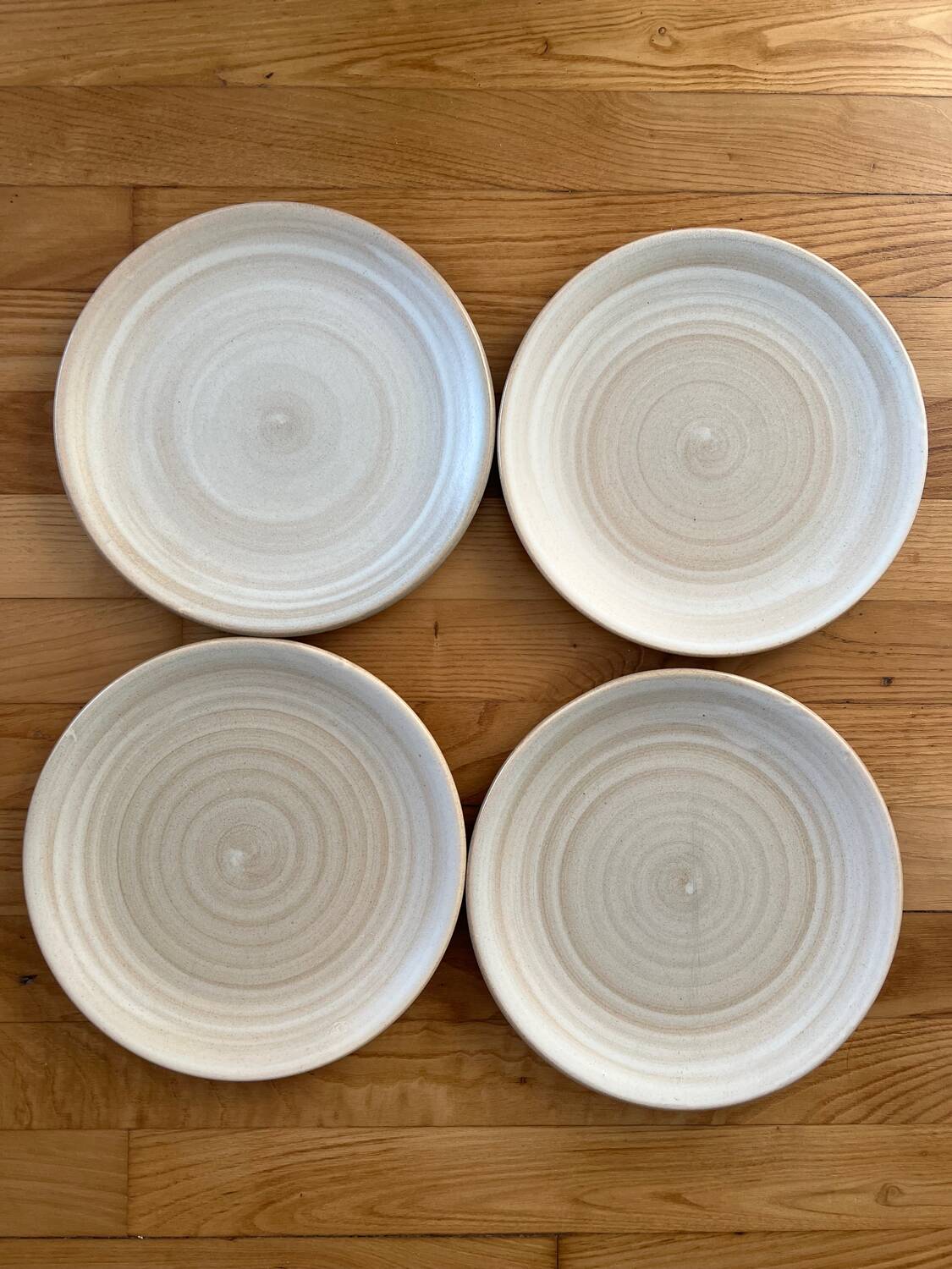 Niderville stoneware plate