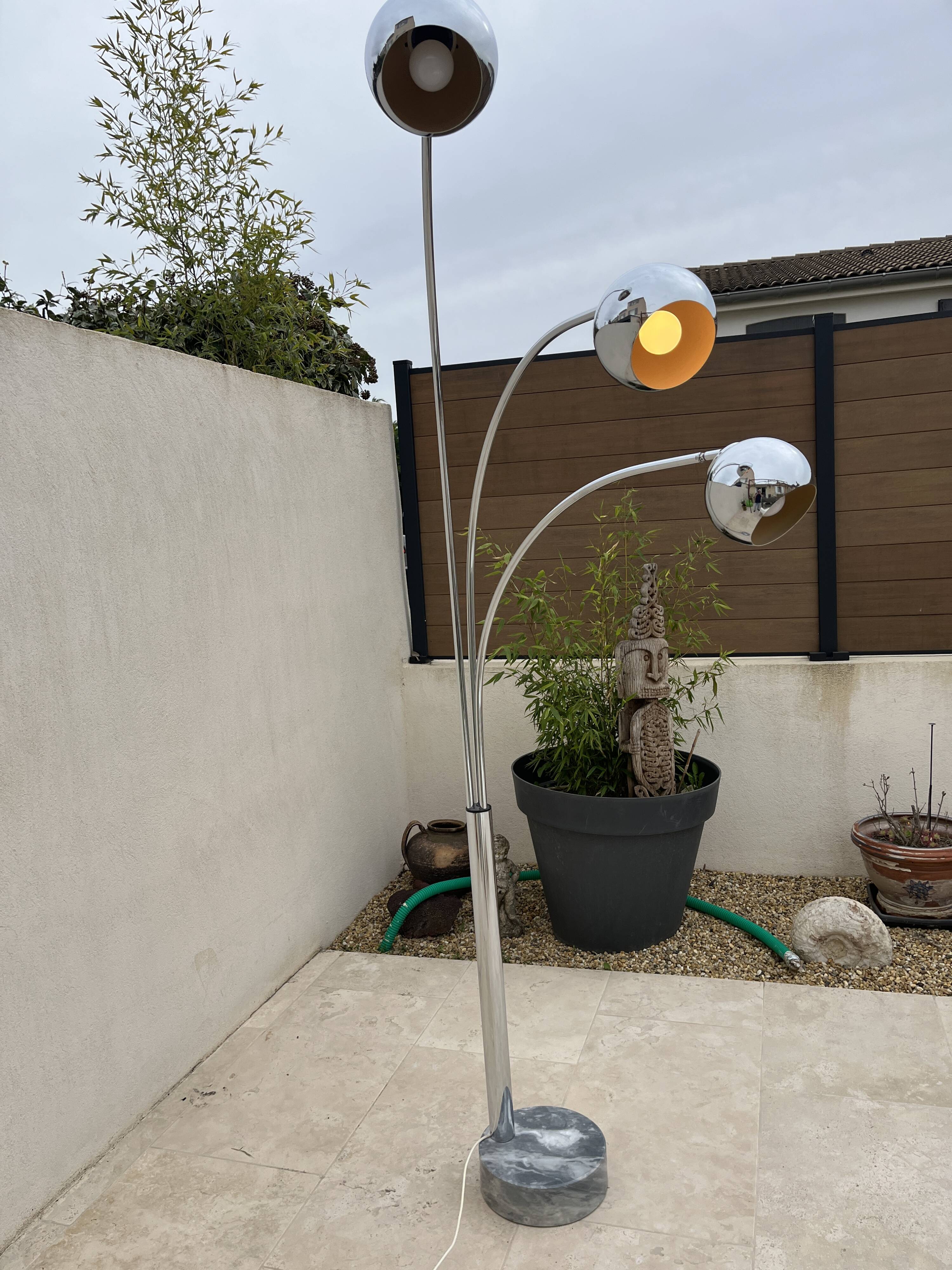 Lily of the valley floor lamp by Reggiani design from the 70s