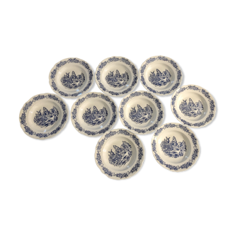 Set of 9 soup plates