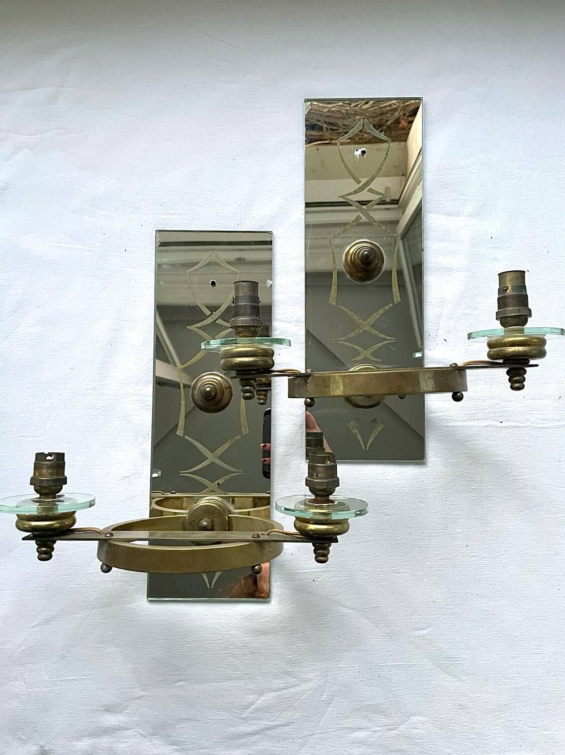 Pair of Italian art deco wall lights in mirror and brass, vintage, 1930s