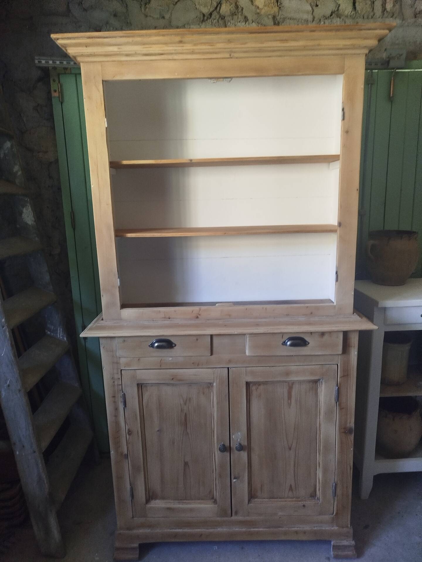 Buffet 2 renovated bodies