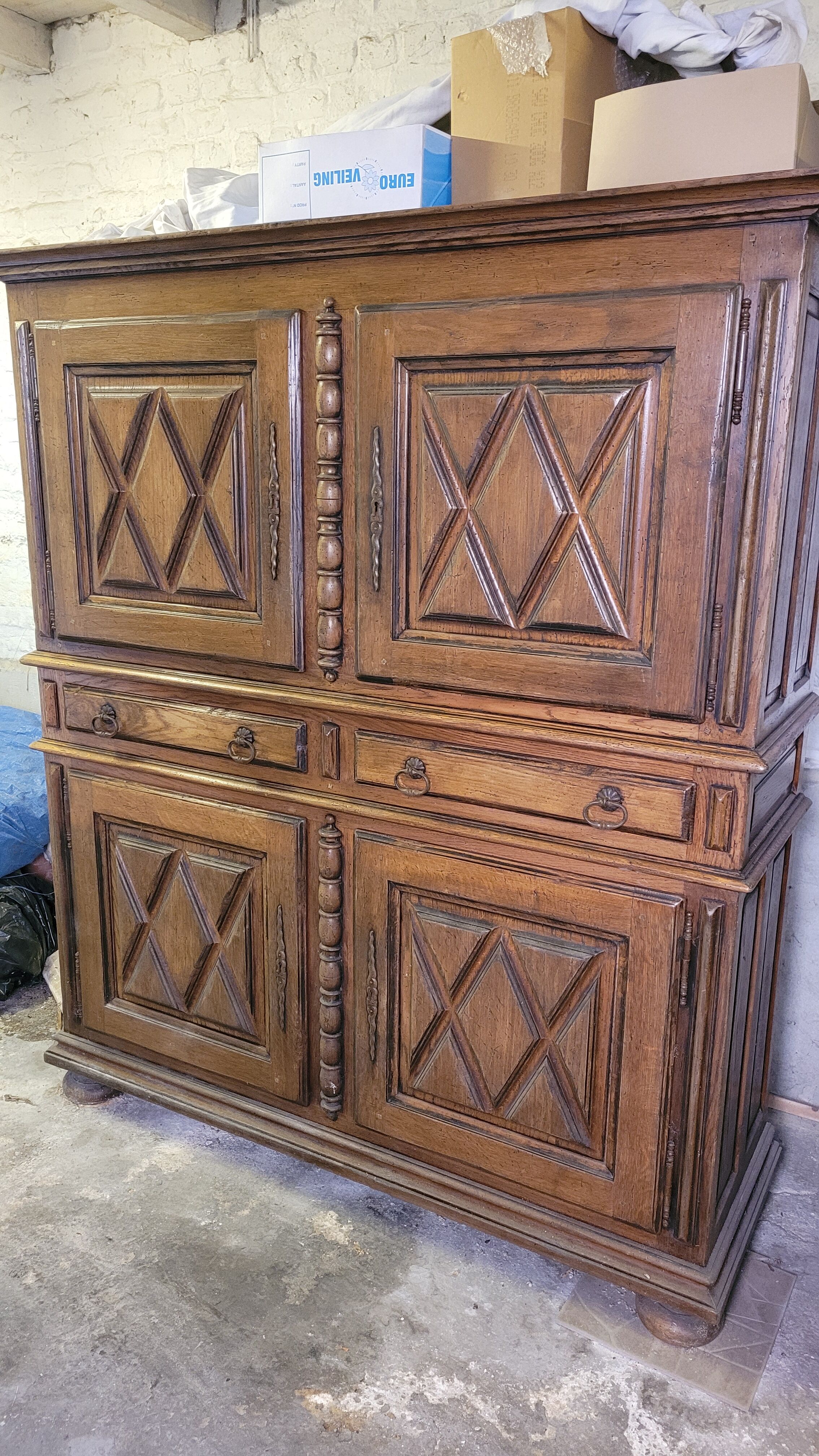 Former antique dealer Louis XIII solid oak