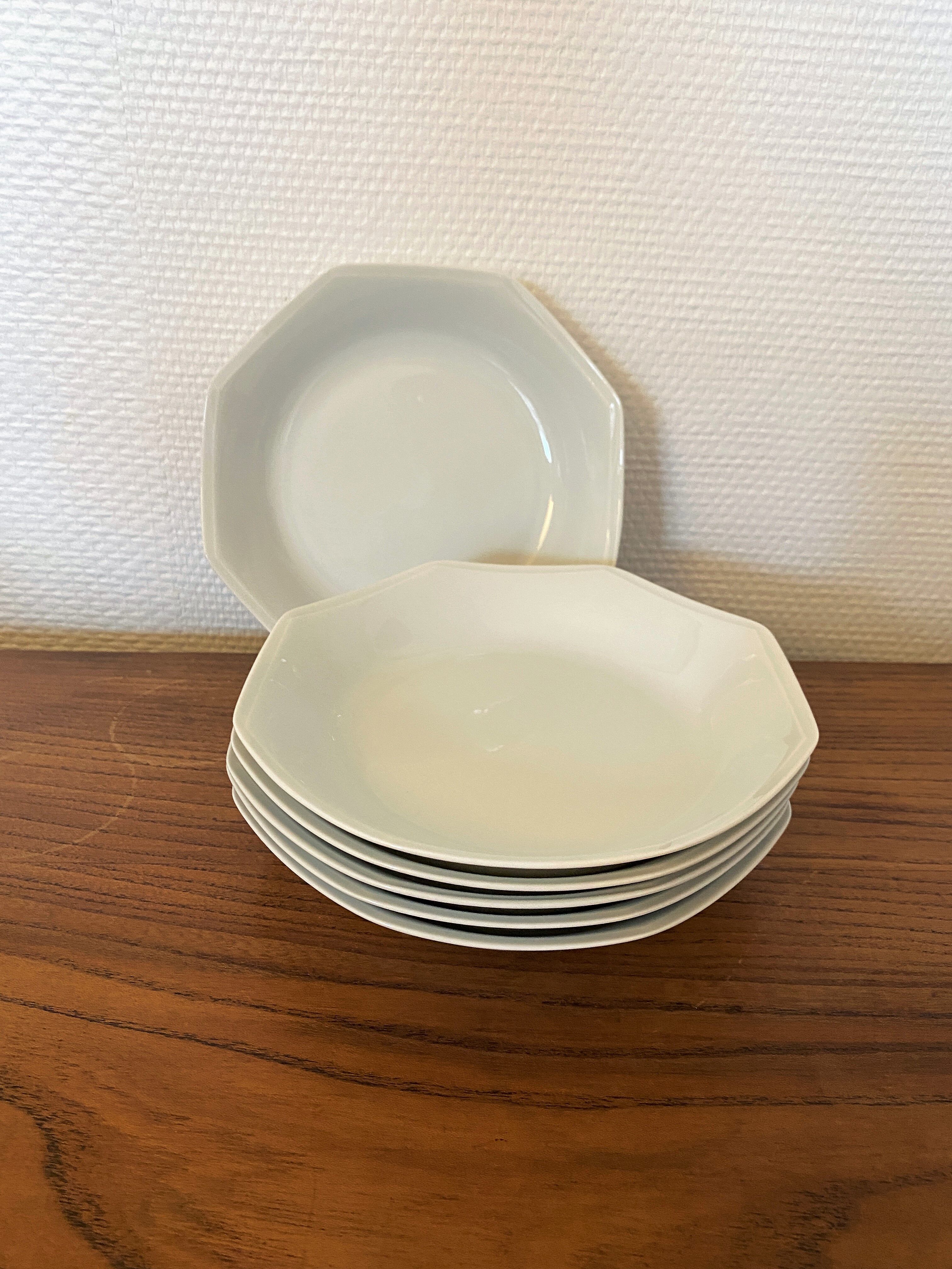 6 hollow plates in Limoges porcelain