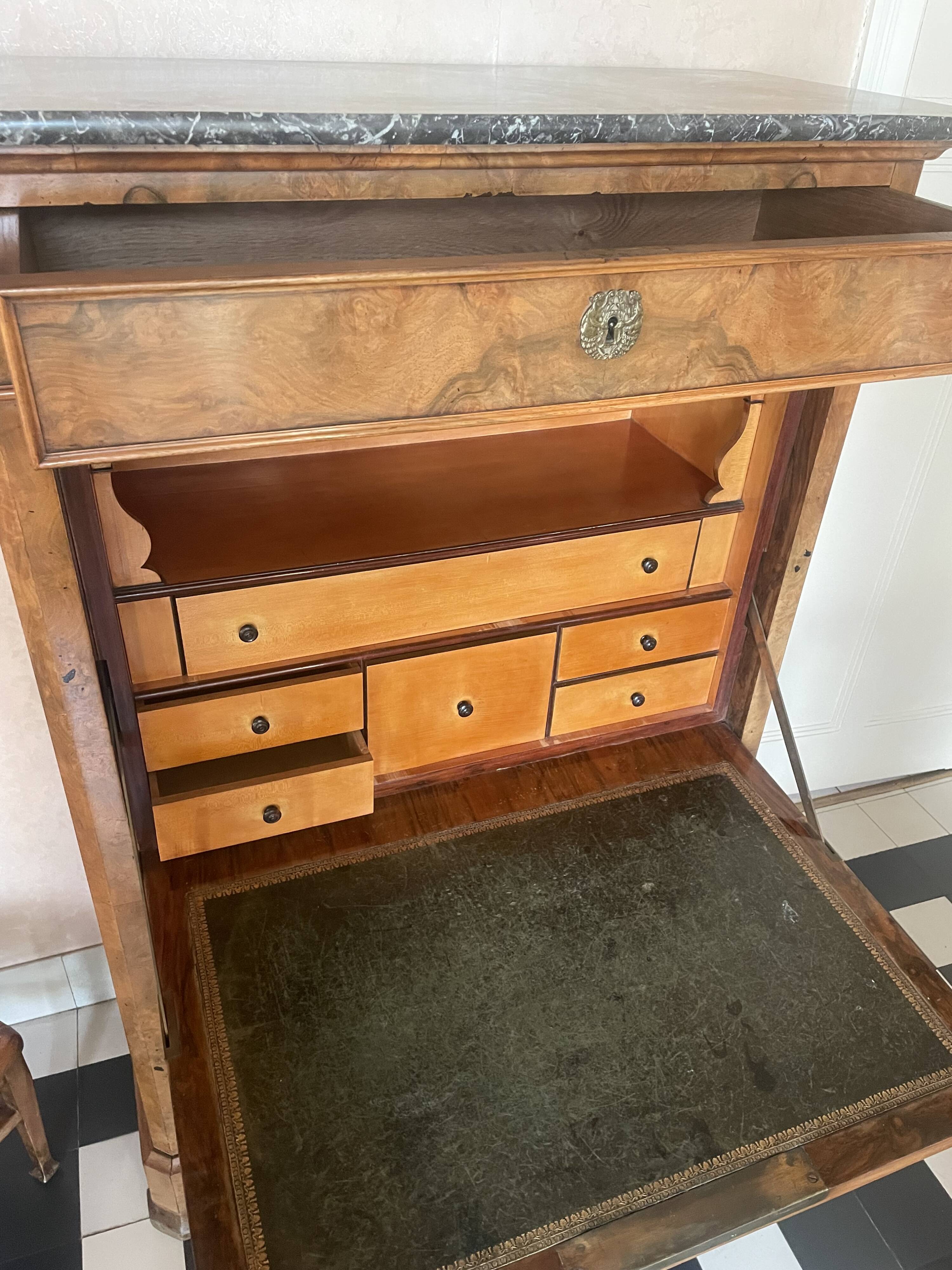 Secrétaire Noyer ancien Mi XIX