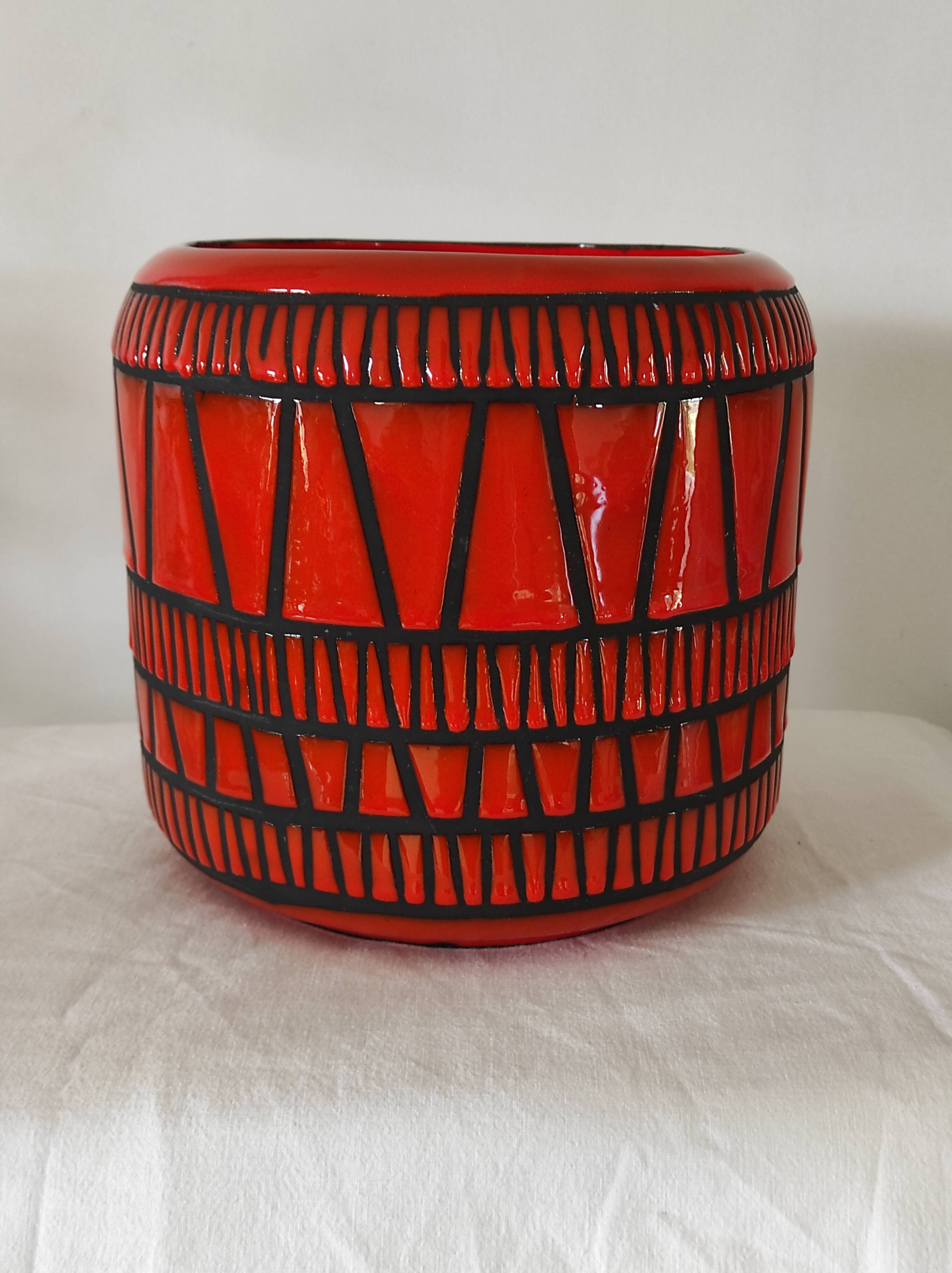 Red pot-pot vase by Roger Capron circa 1960
