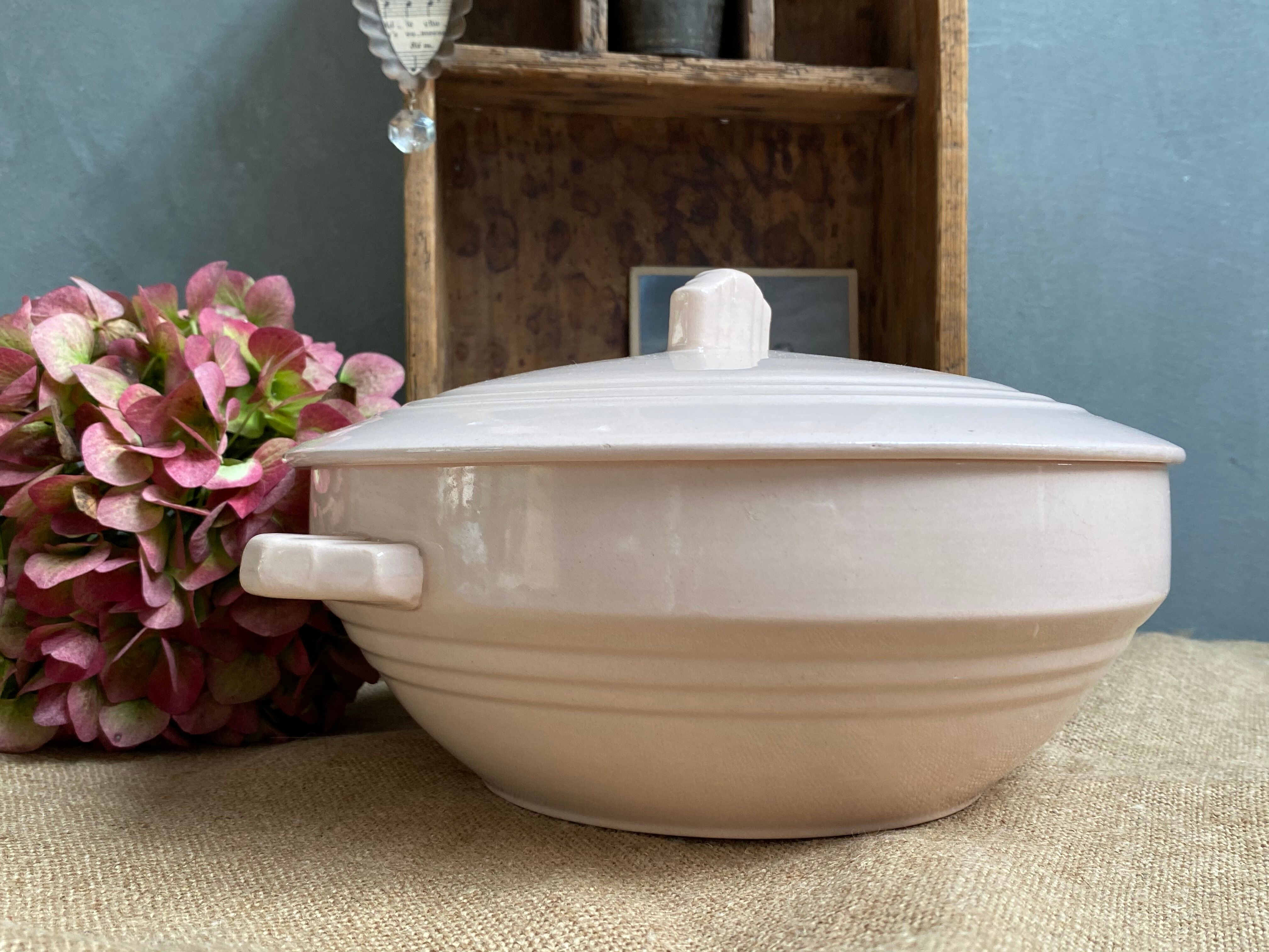 Pale pink Art Deco soup tureen