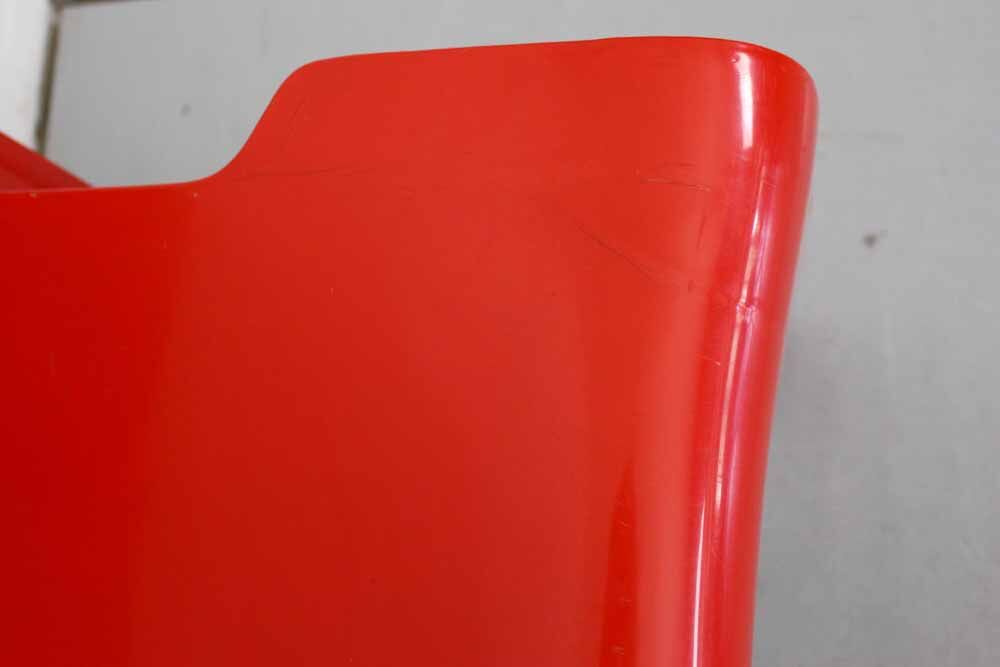 Ensemble de 2 chaises en plastique Universelle Red Joe Colombo de Kartell, Italie, 1967