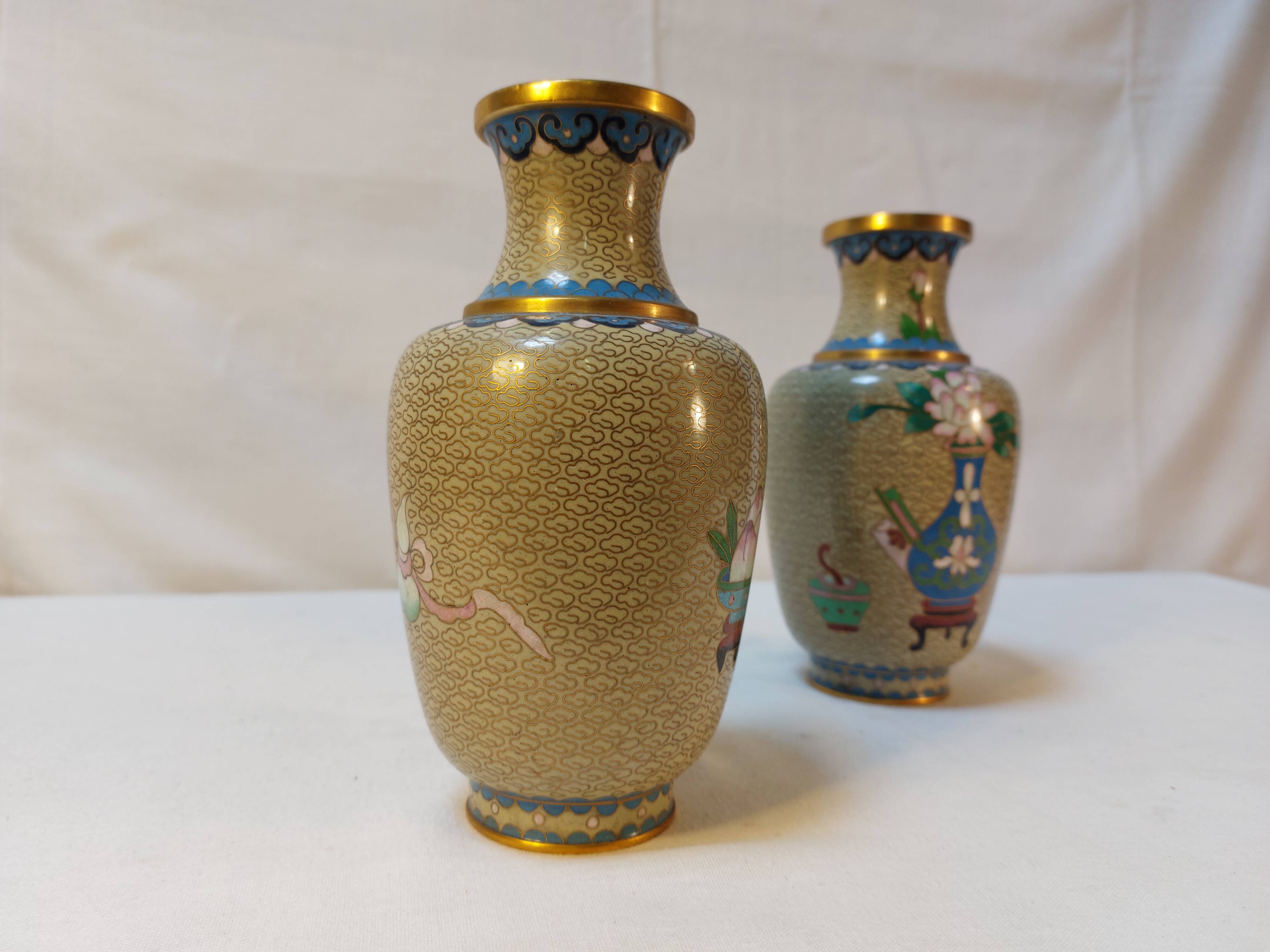 Pair of small cloisonné vases with Japanese polychrome decoration