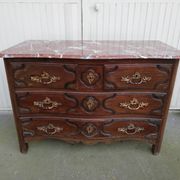 Commode galbée style Louis XVI