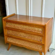 Scandinavian chest of drawers in oak and rattan from the 50s/60s.