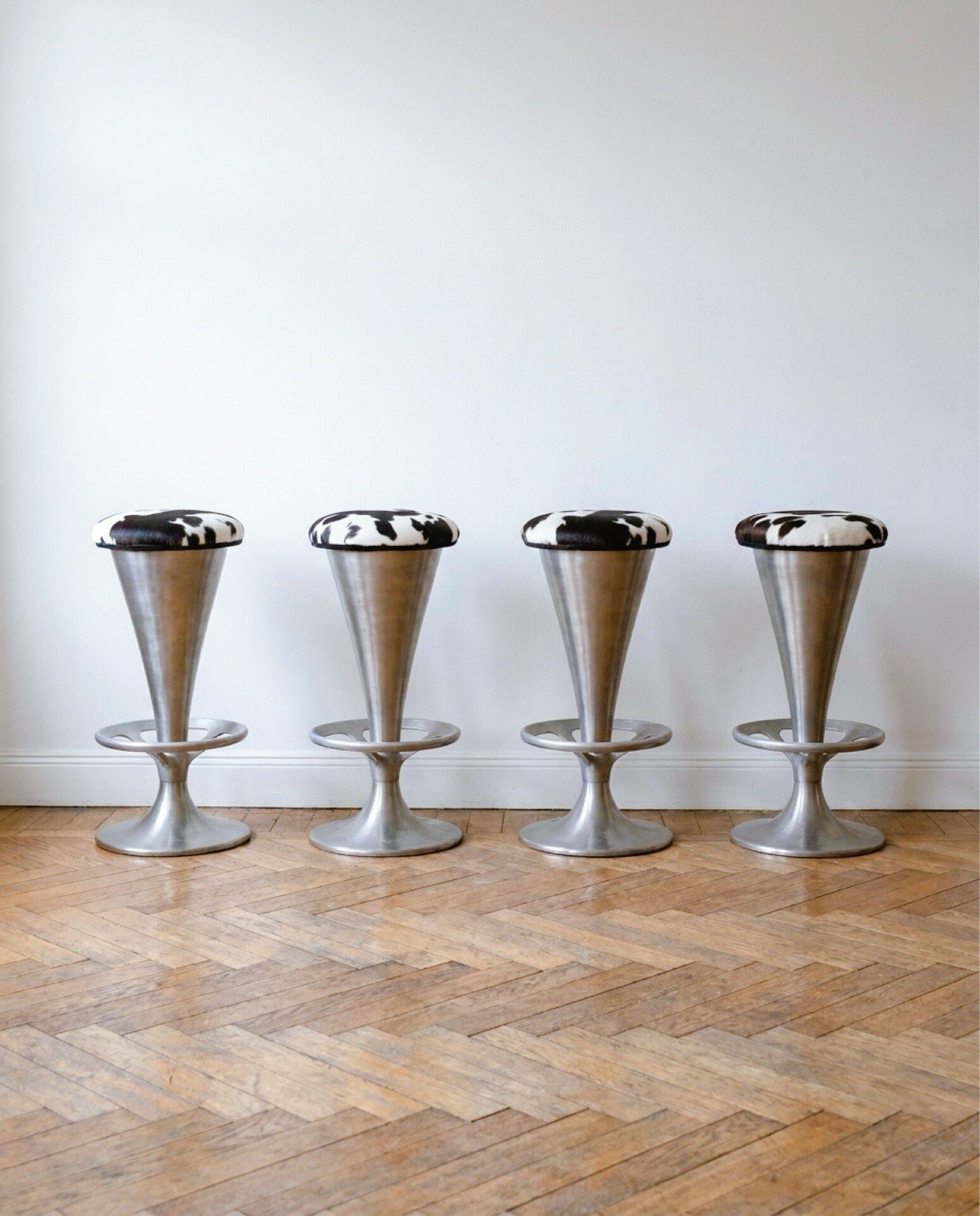 Set of four Dream 4816 bar stools – Pedrali