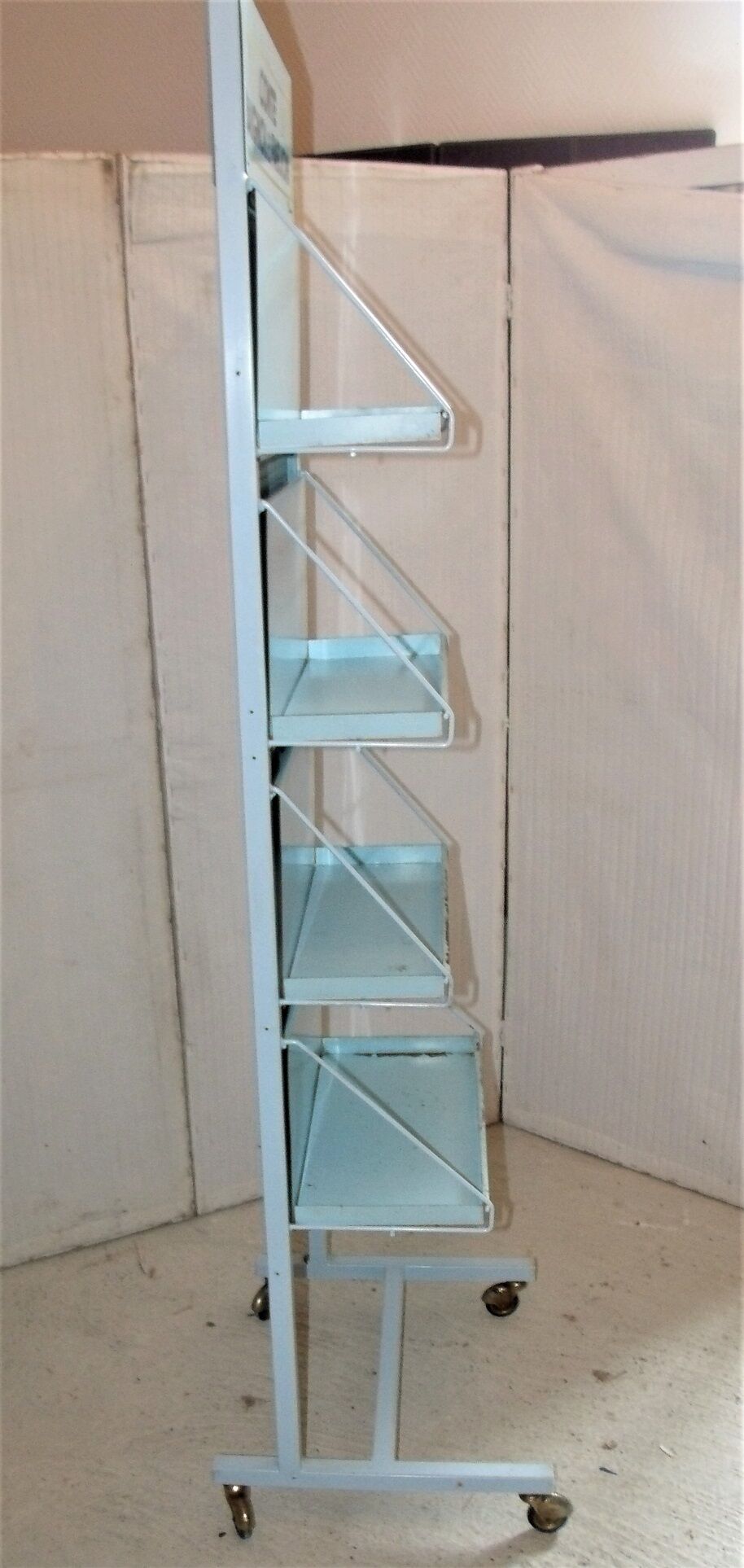 Rolling industrial metal display stand
