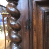Superb walnut confectioner of the Louis XIII period Mid-XVII