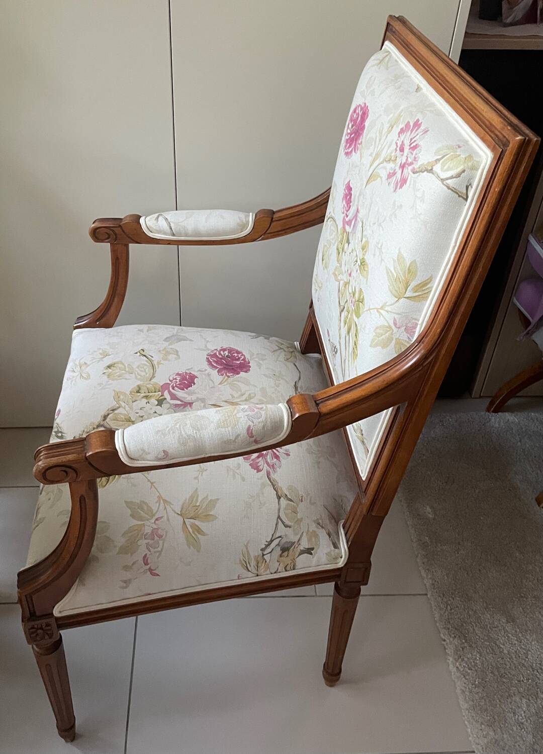 Fauteuil cabriolet époque Louis XVI