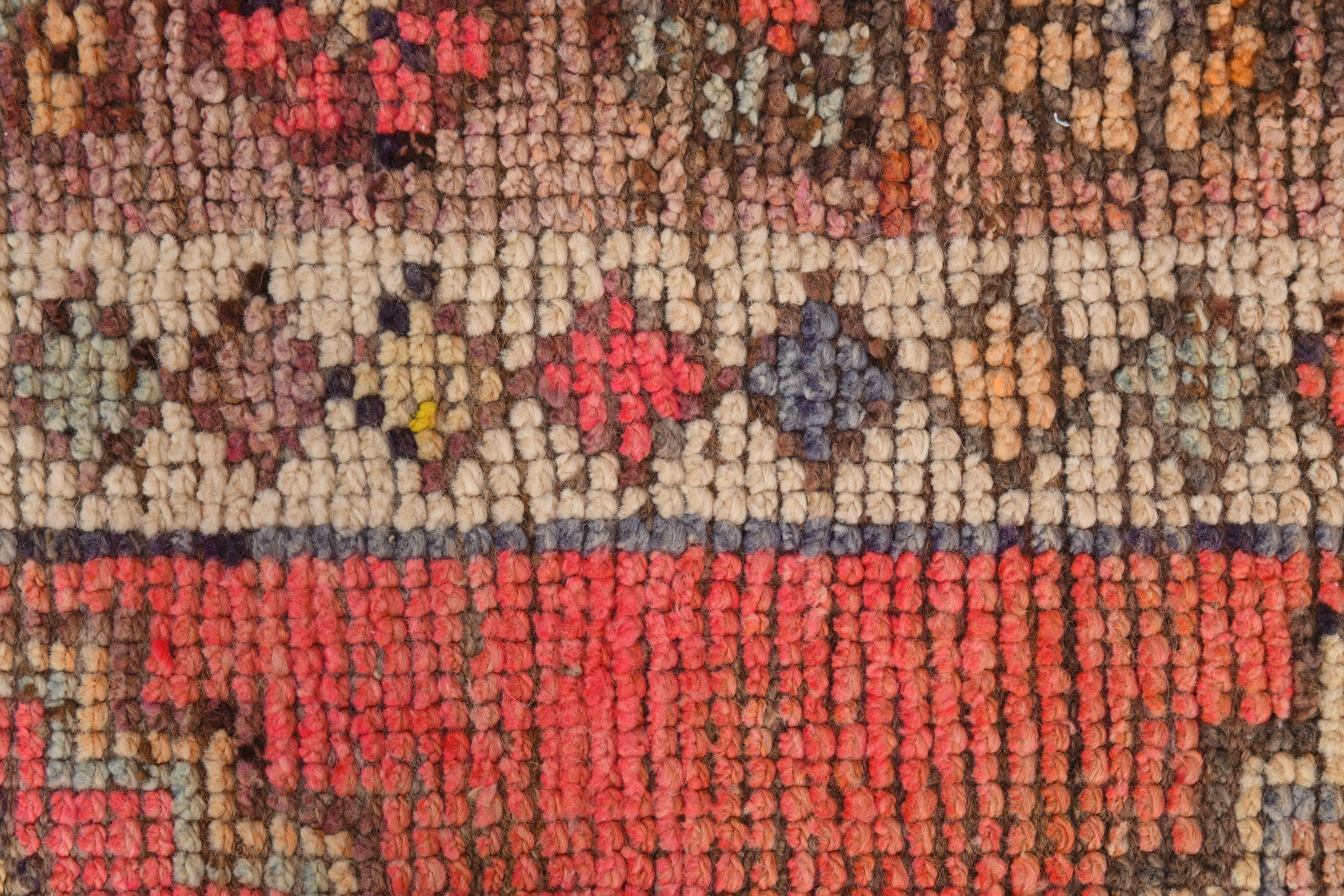 Tapis de couloir oriental vintage rose