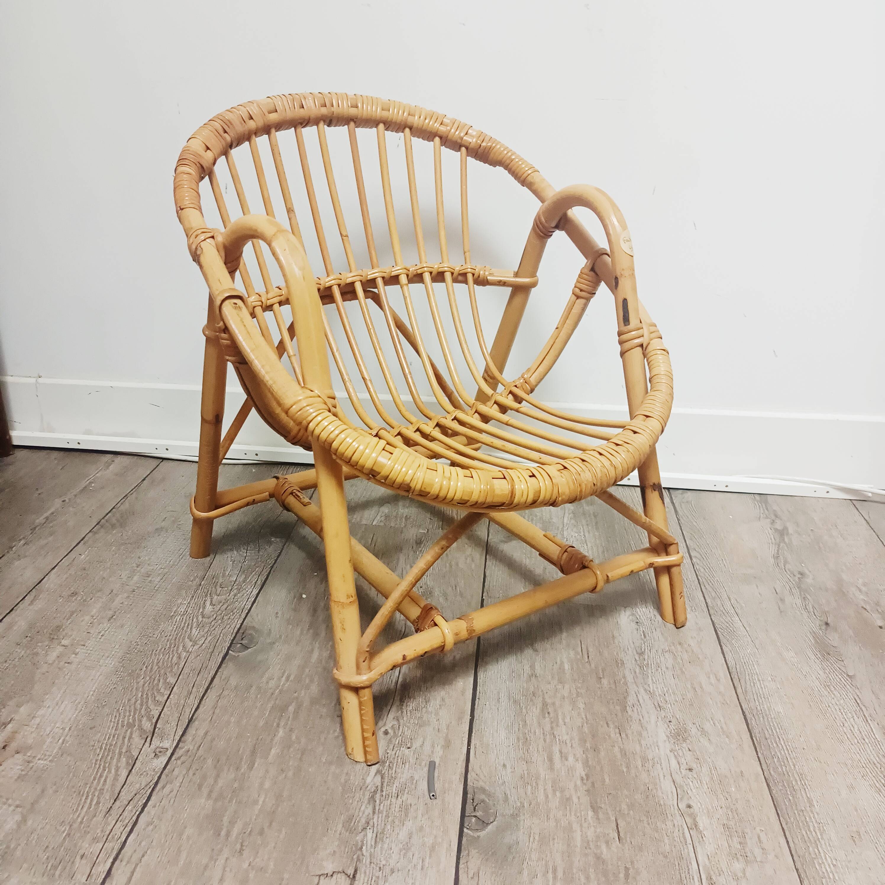Shell chair or rattan basket for children