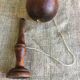 Bilboquet ancien en bois de noyer