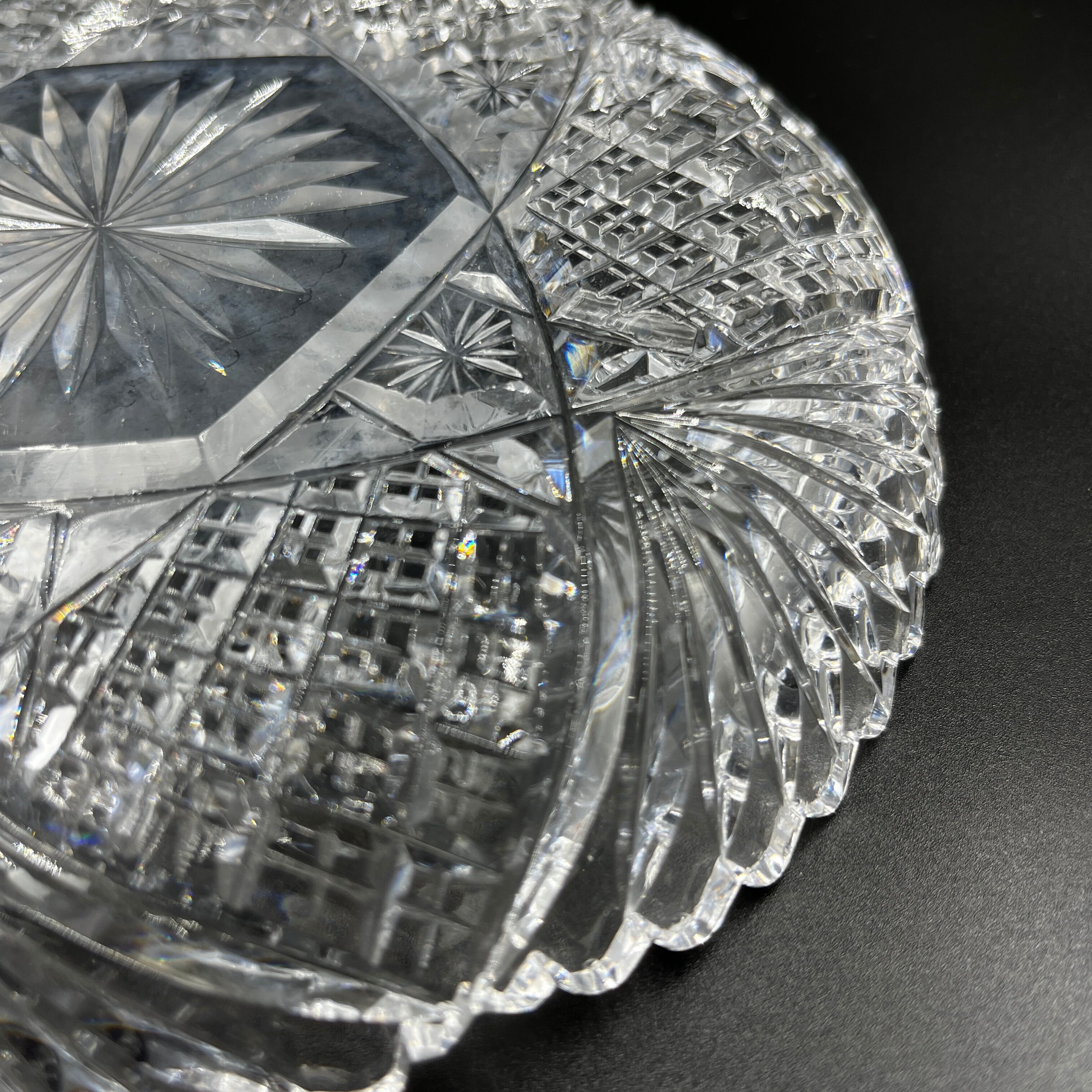 Empty crystal pocket