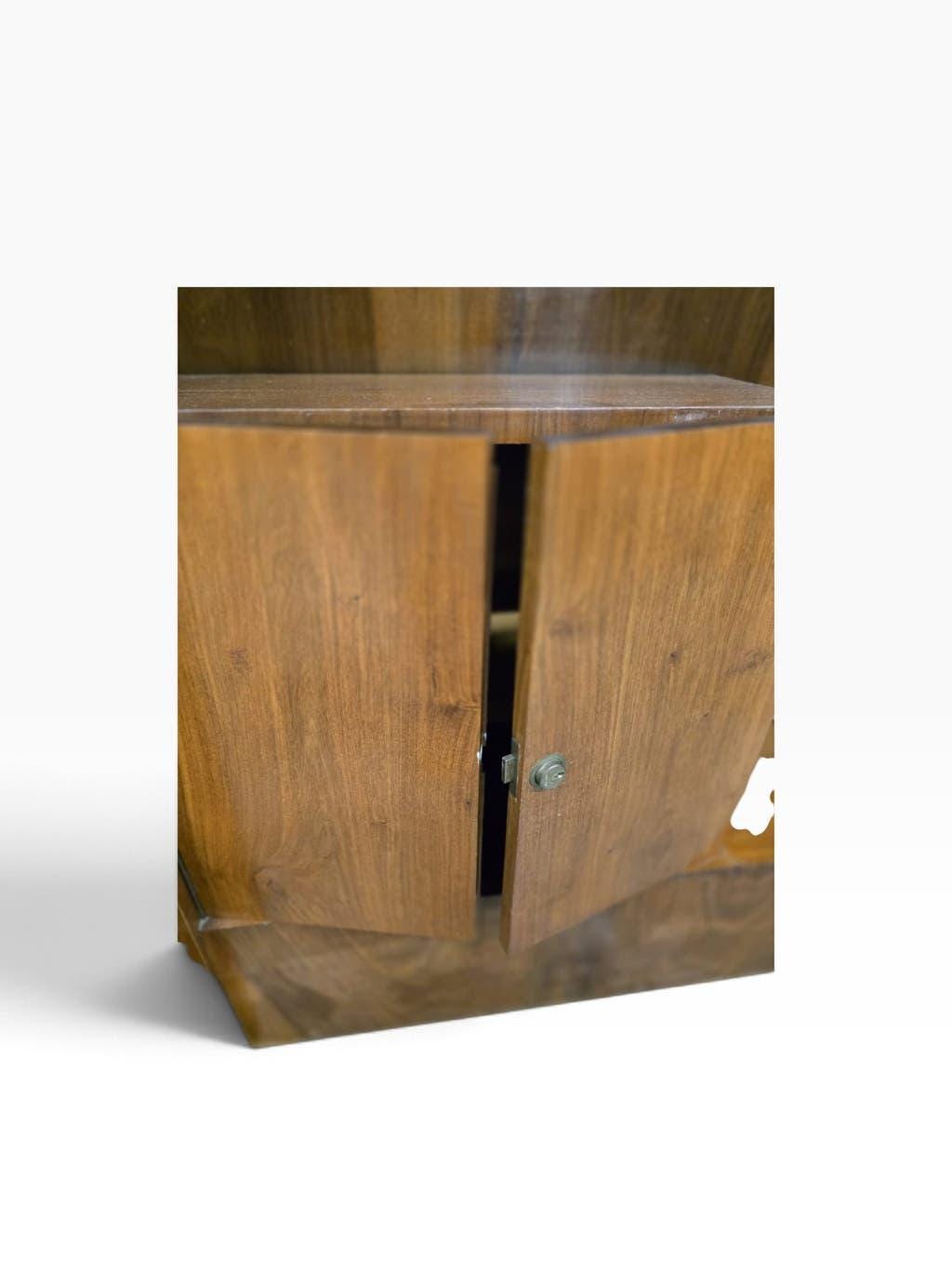 Armoire étagère art déco vintage courbée en bois