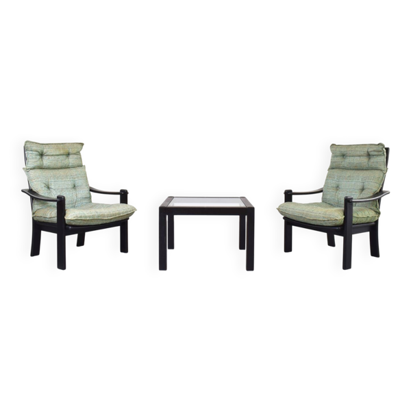 Chaises longues danoises des années 50 et table basse, années 70.