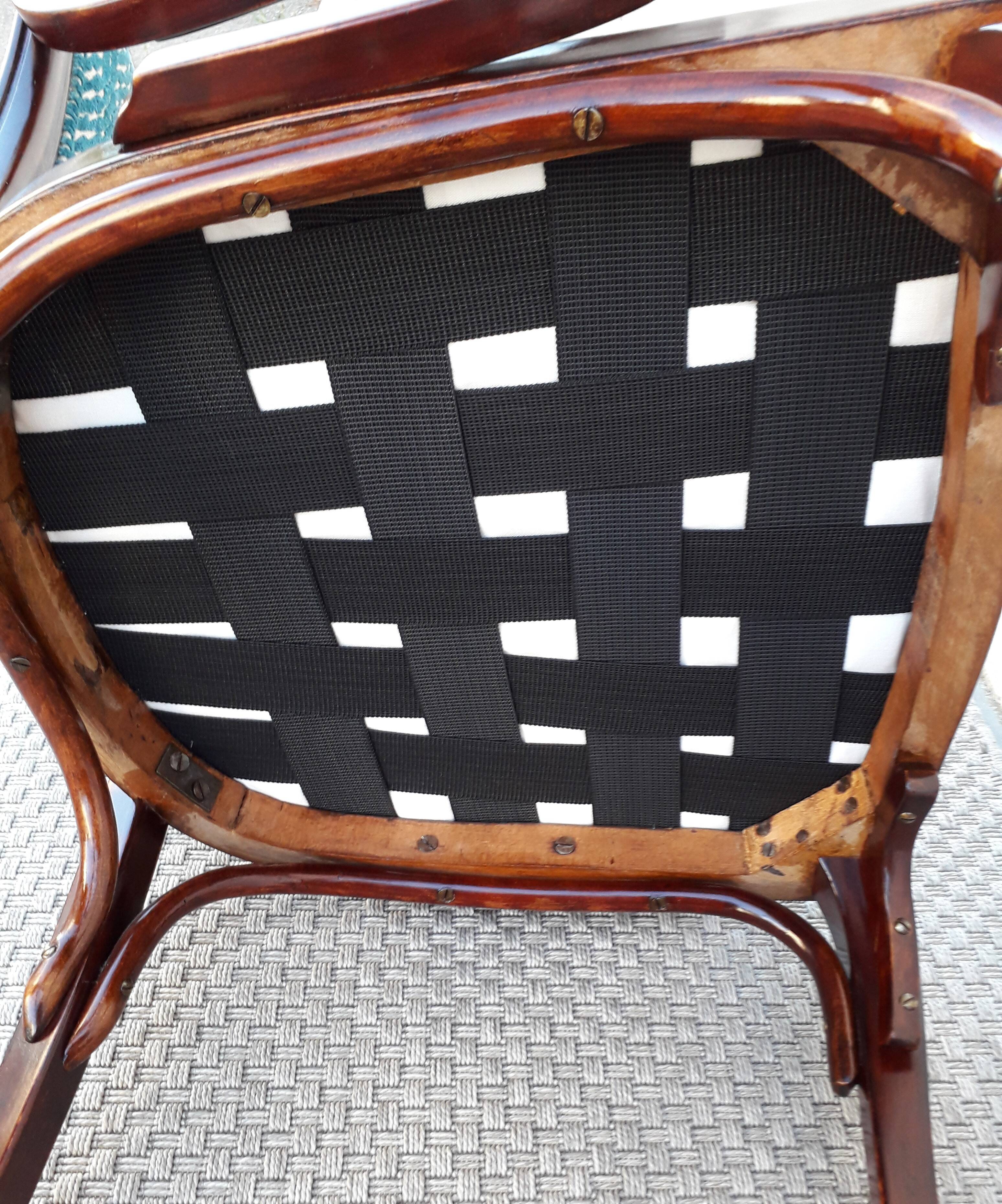 Poltrona Nobiliare di Jacob & Josef Kohn N°. 303