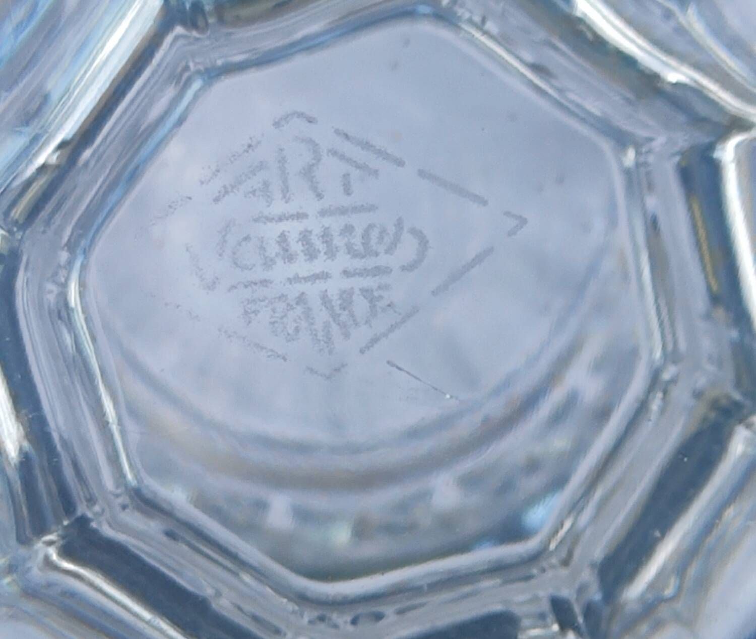 Old Medici vase cut crystal/Art Vannes France