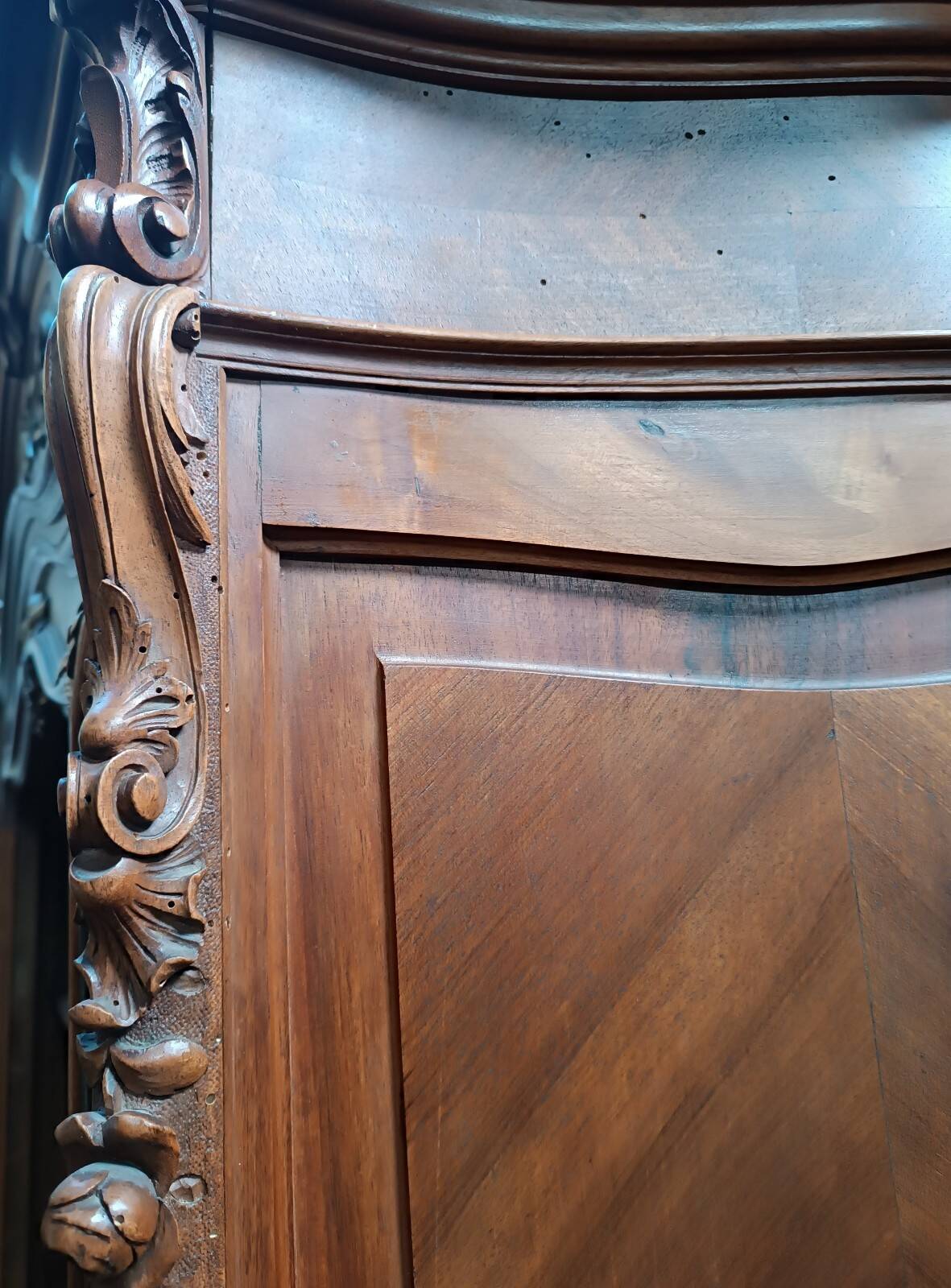 Rococo library in walnut