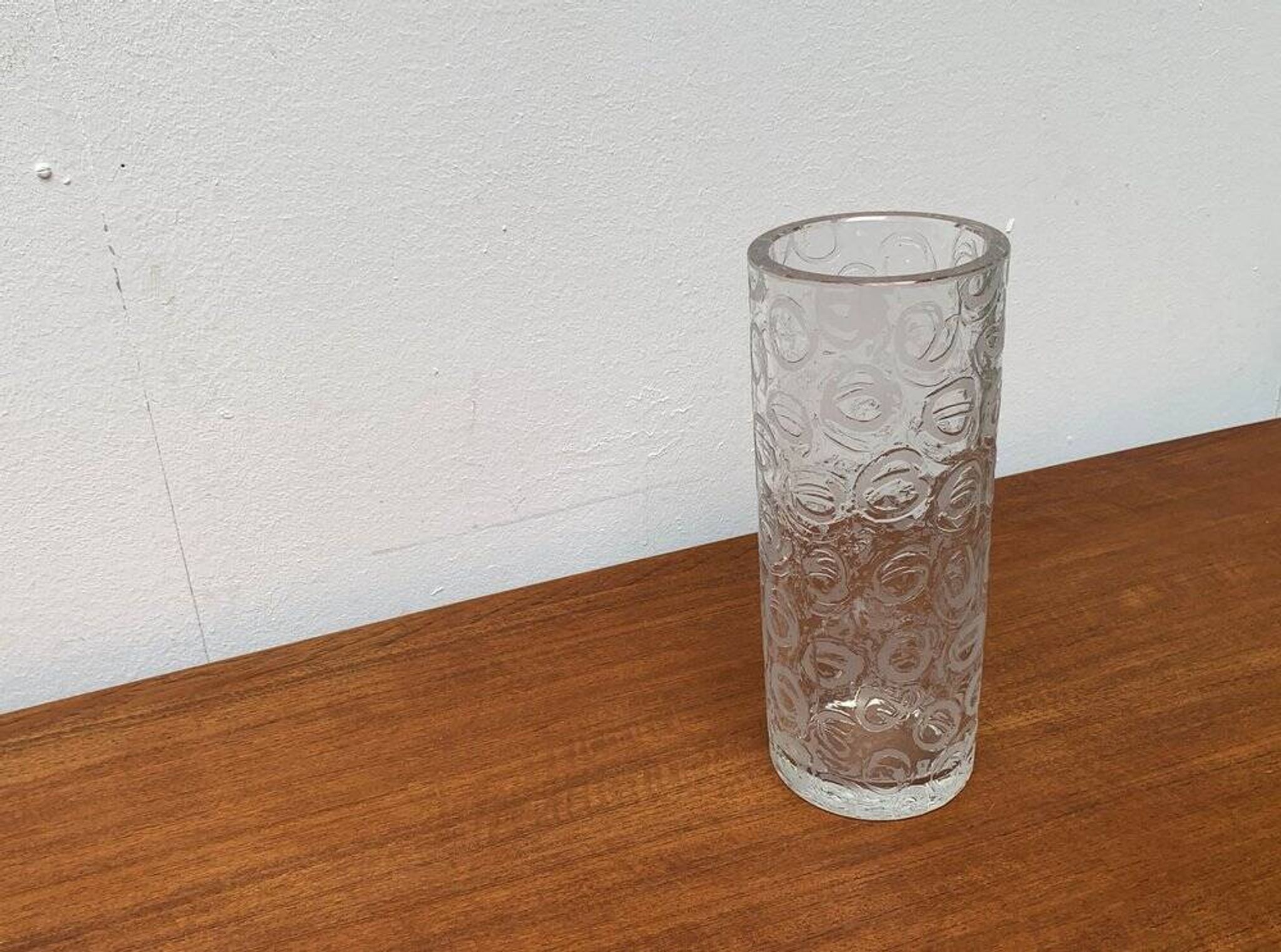 Large vase in raw glass, 1970s brutalism.