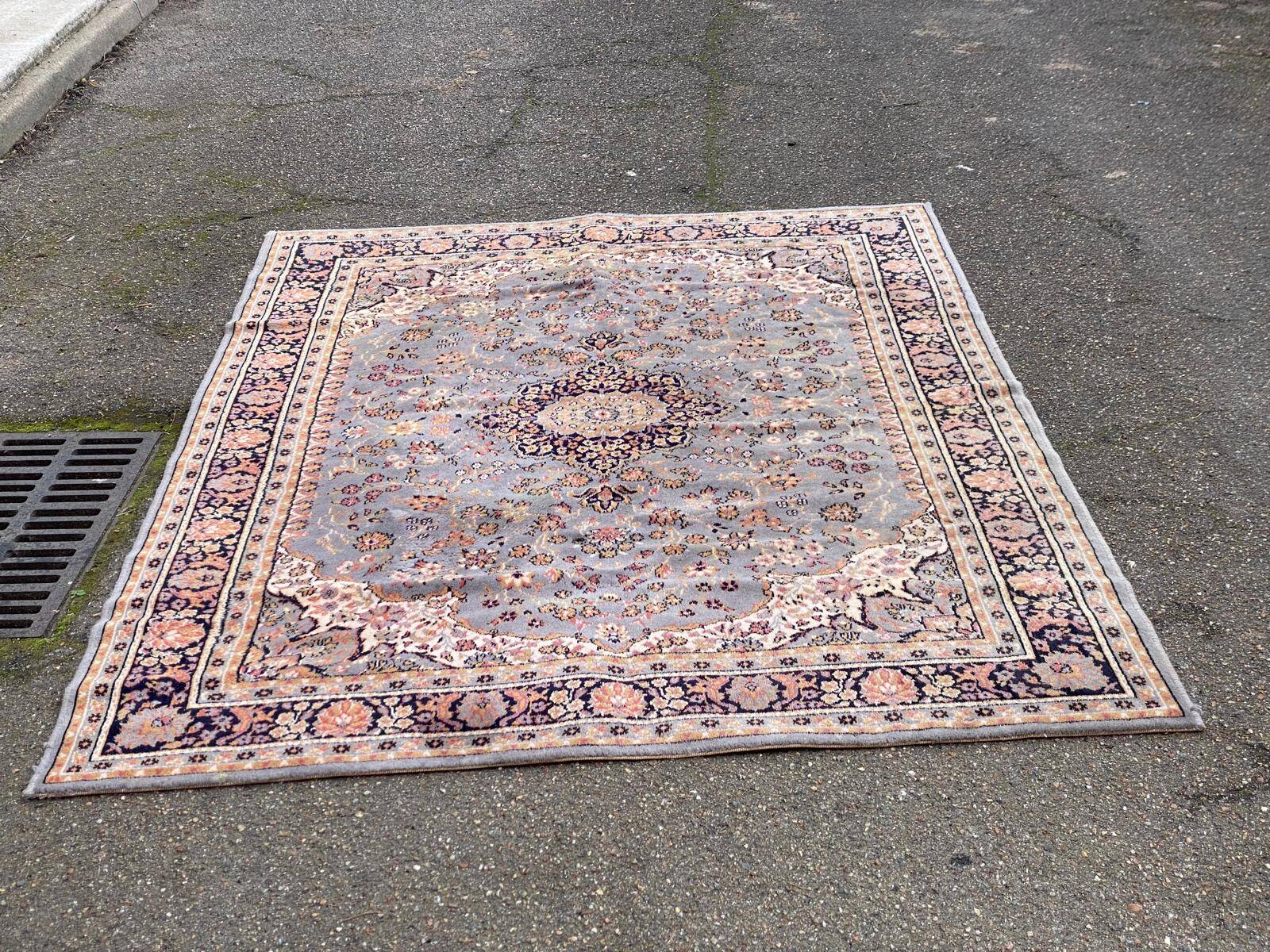 Beige and blue wool Persian rug with a velvet effect, 170x240cm.