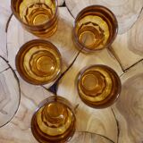 5 wine glasses / smoked water faceted mustard