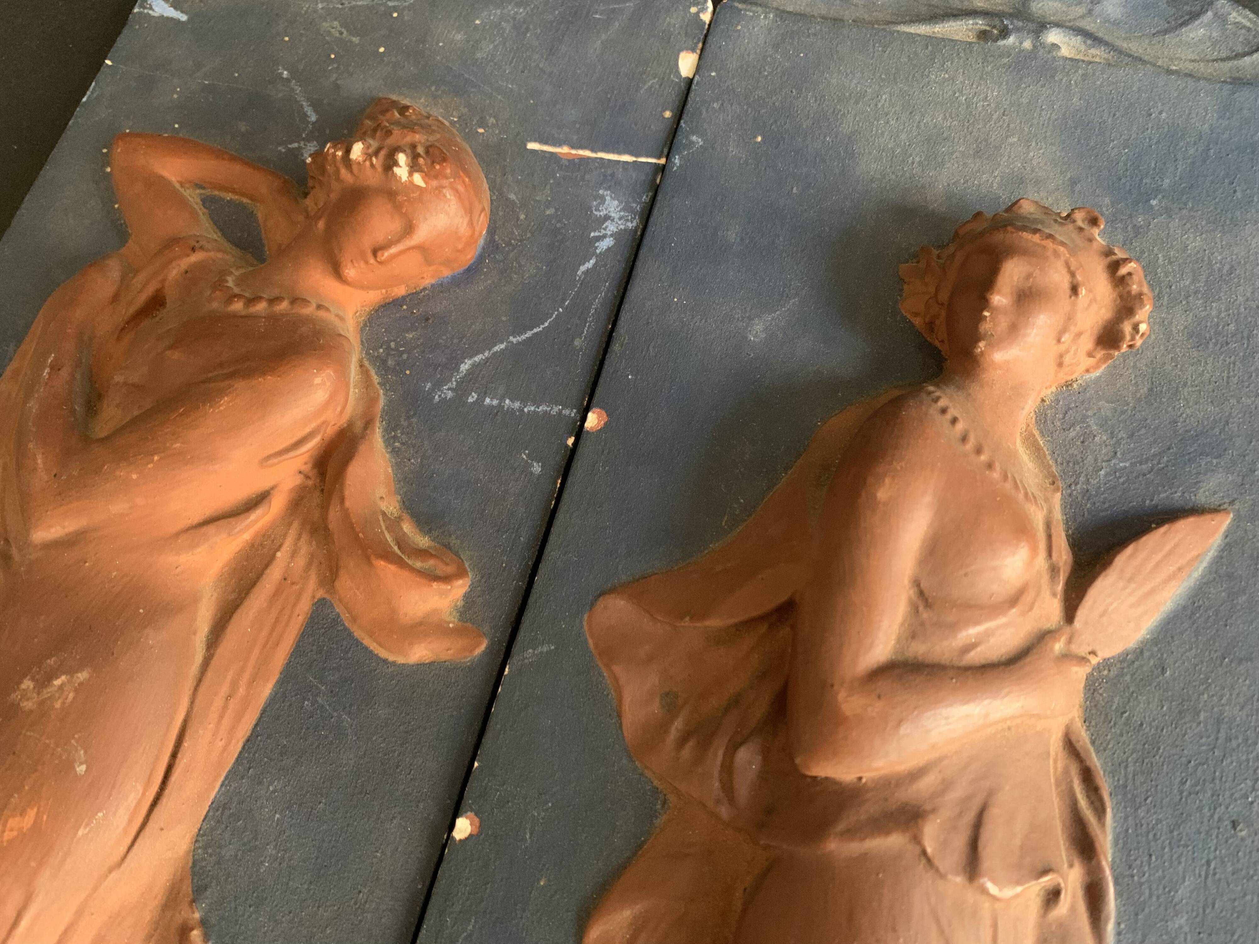 Paire de plaques murales décoratives du 19e siècle
