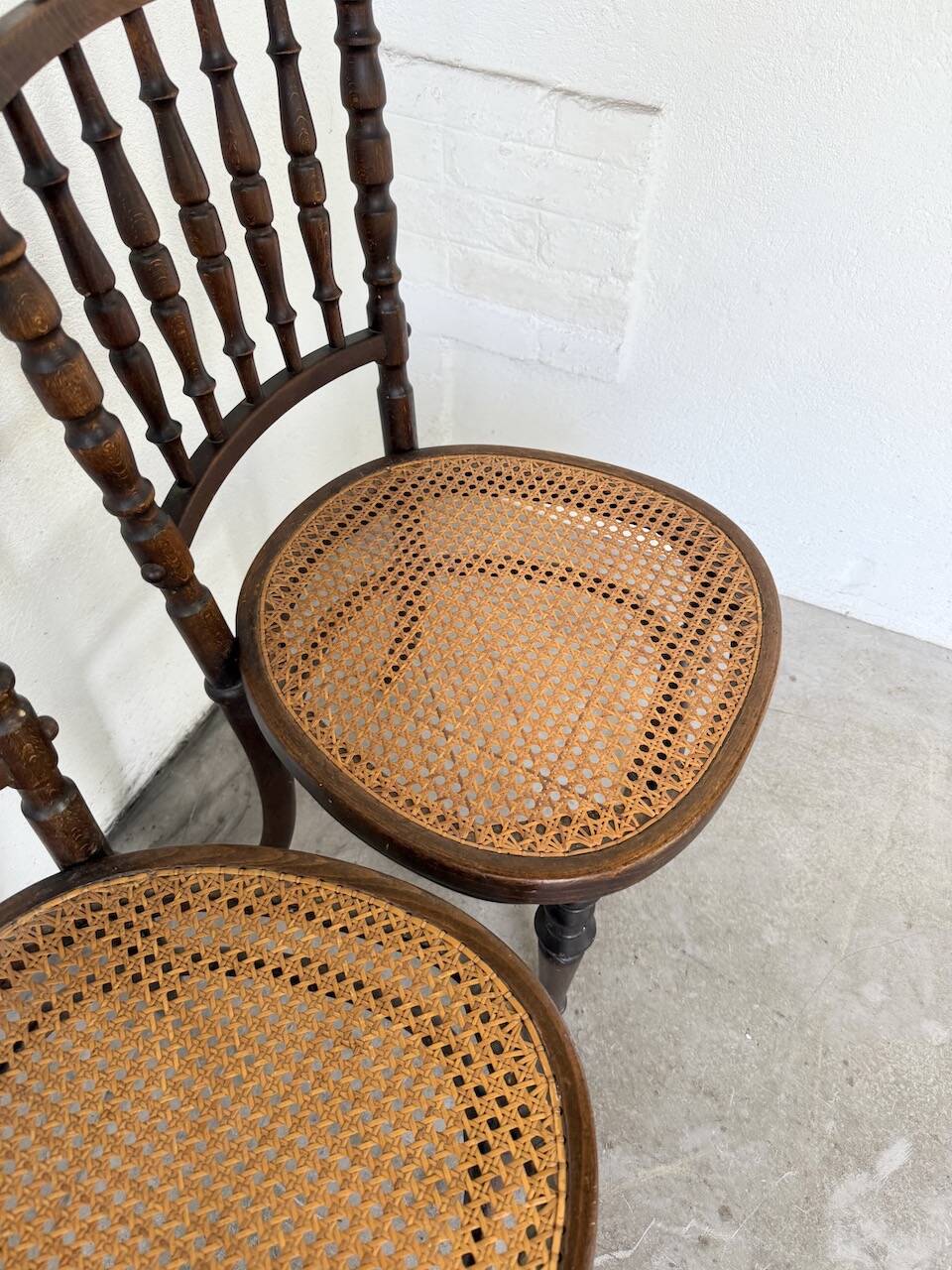 Set of 4 Fischel cane bistro chairs n019