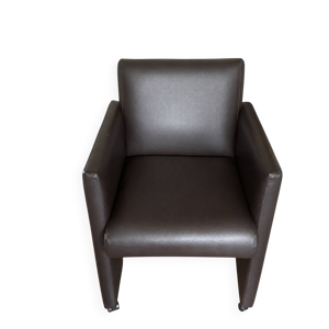 Fauteuil moderne en simili