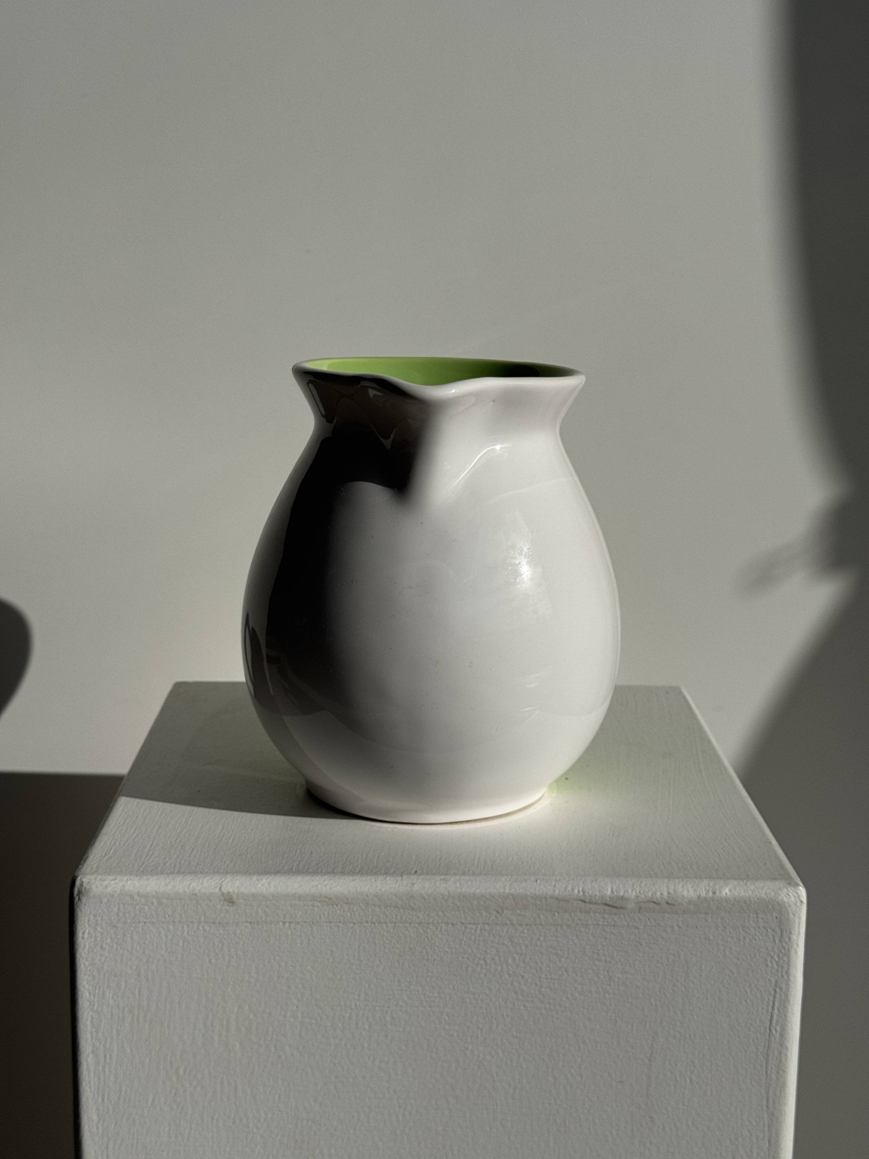 90s white and green ceramic carafe H17 D11