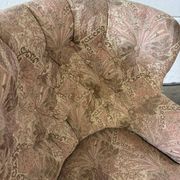 Fauteuil vintage rose clair à fleurs / fauteuil une place avec franges
