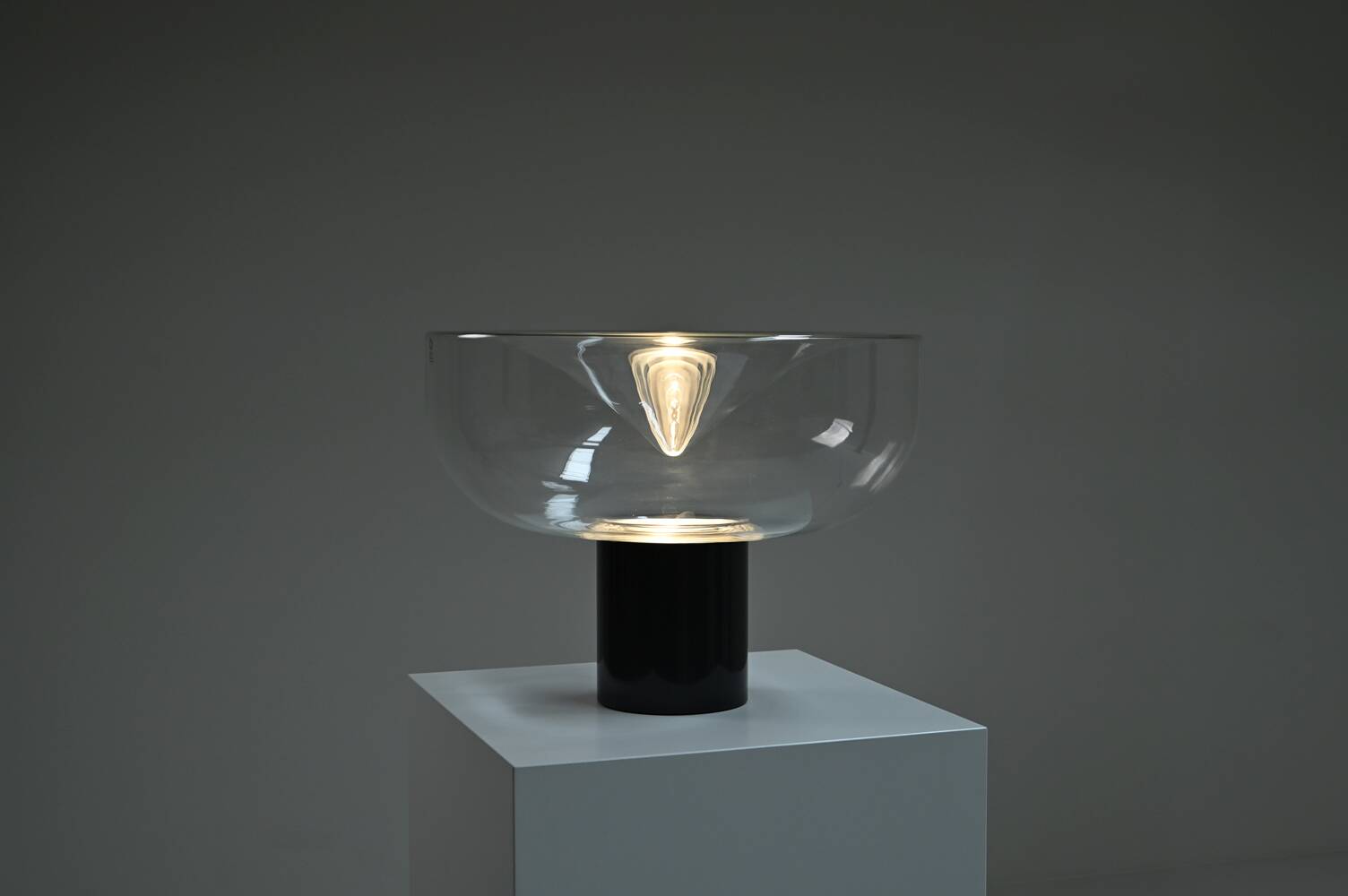 Lampe de table Aella 54 par Renato Toso & Giovanna Massari pour Leucos, années 1960.