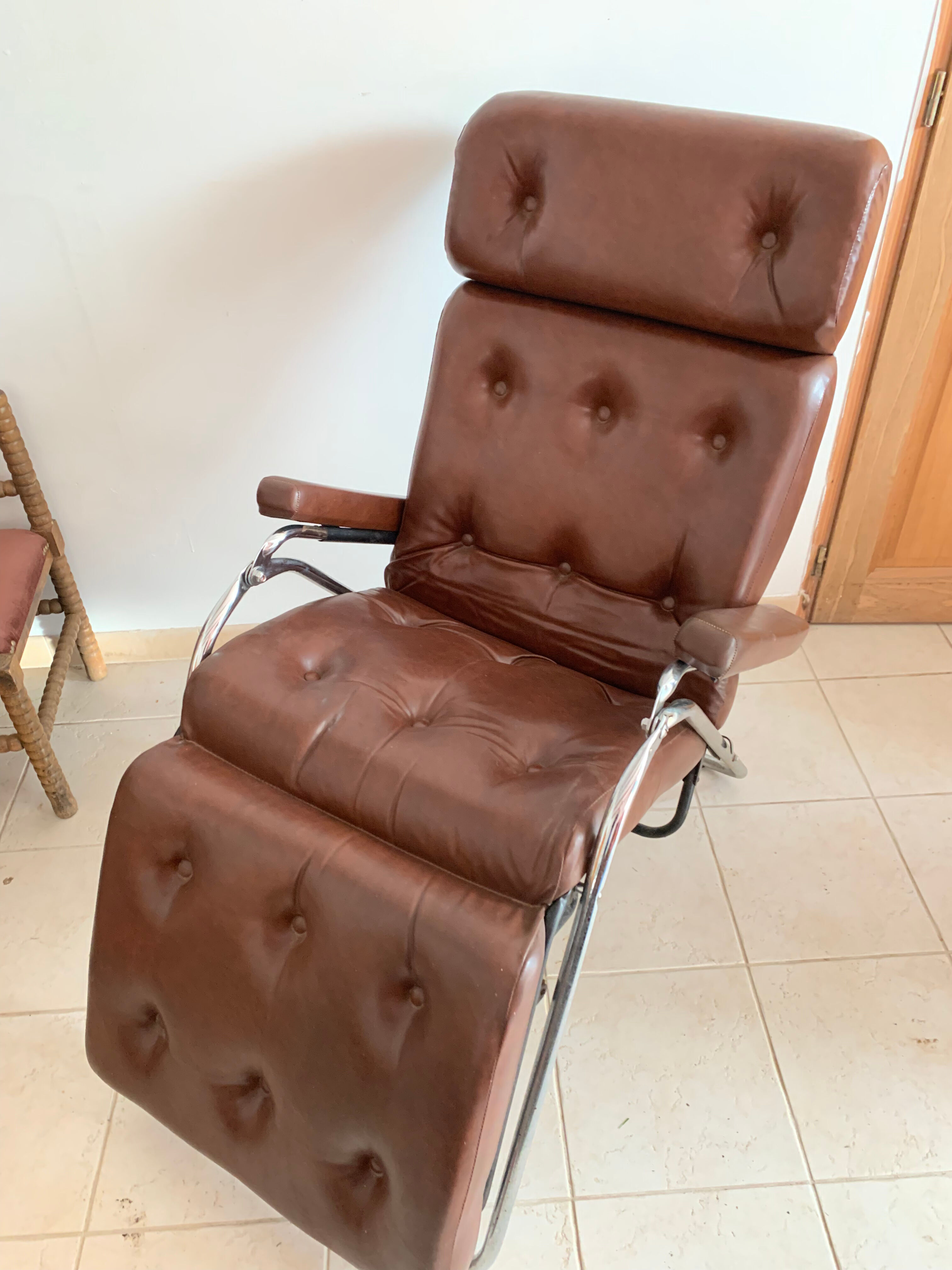 Llama relaxation chairs