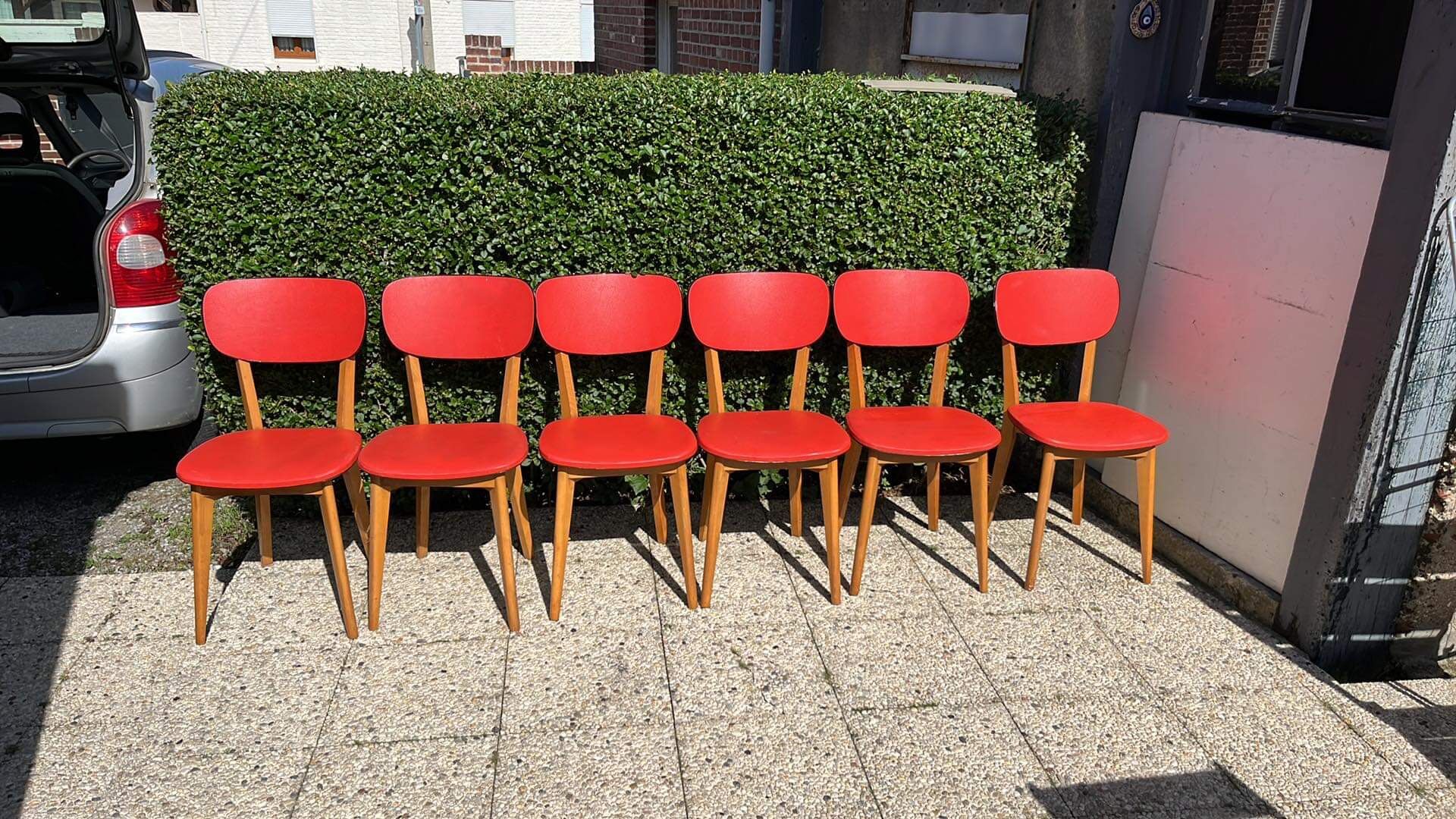 Set of 6 vintage bistro chairs