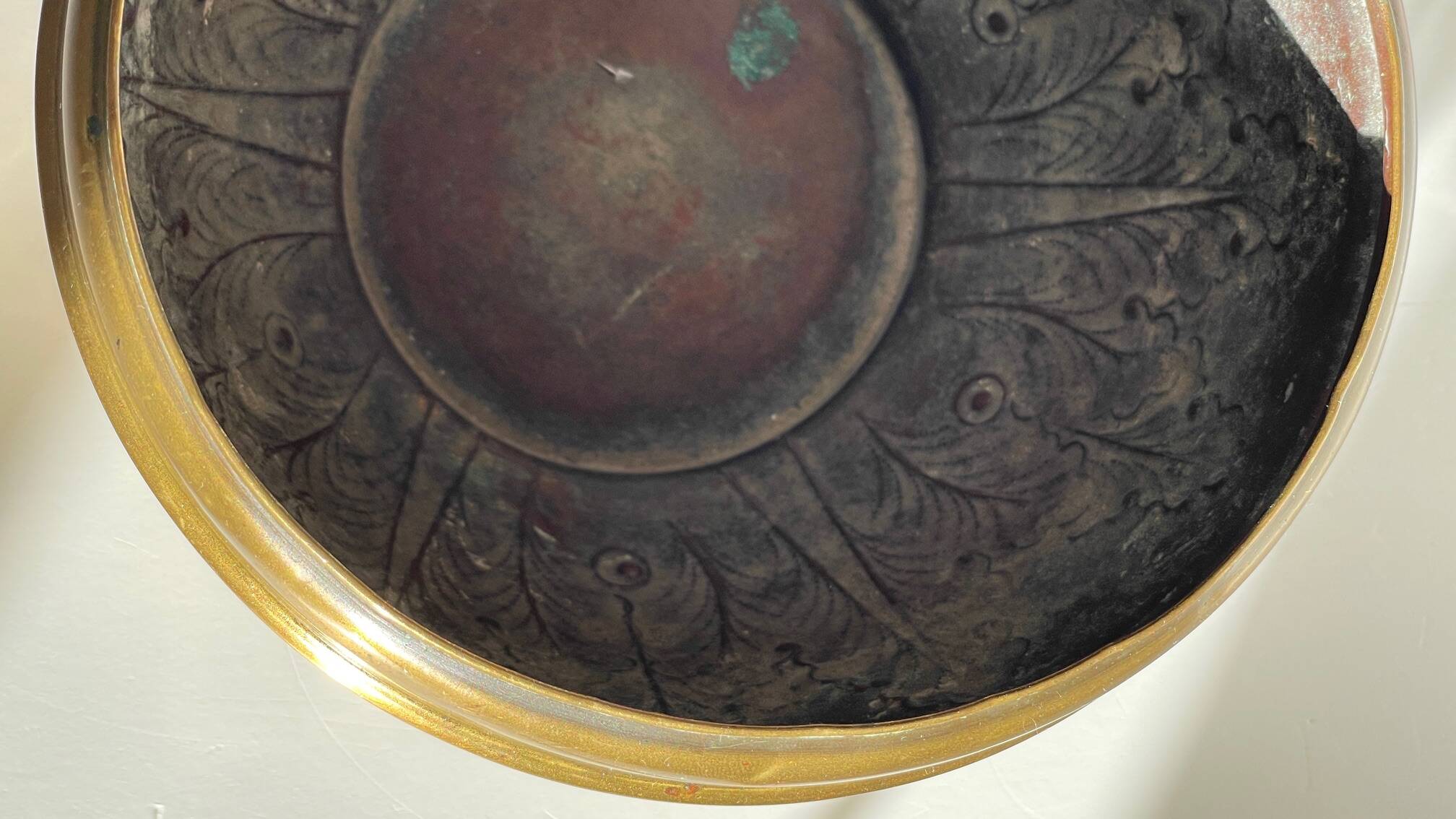 Art nouveau floral decor planter