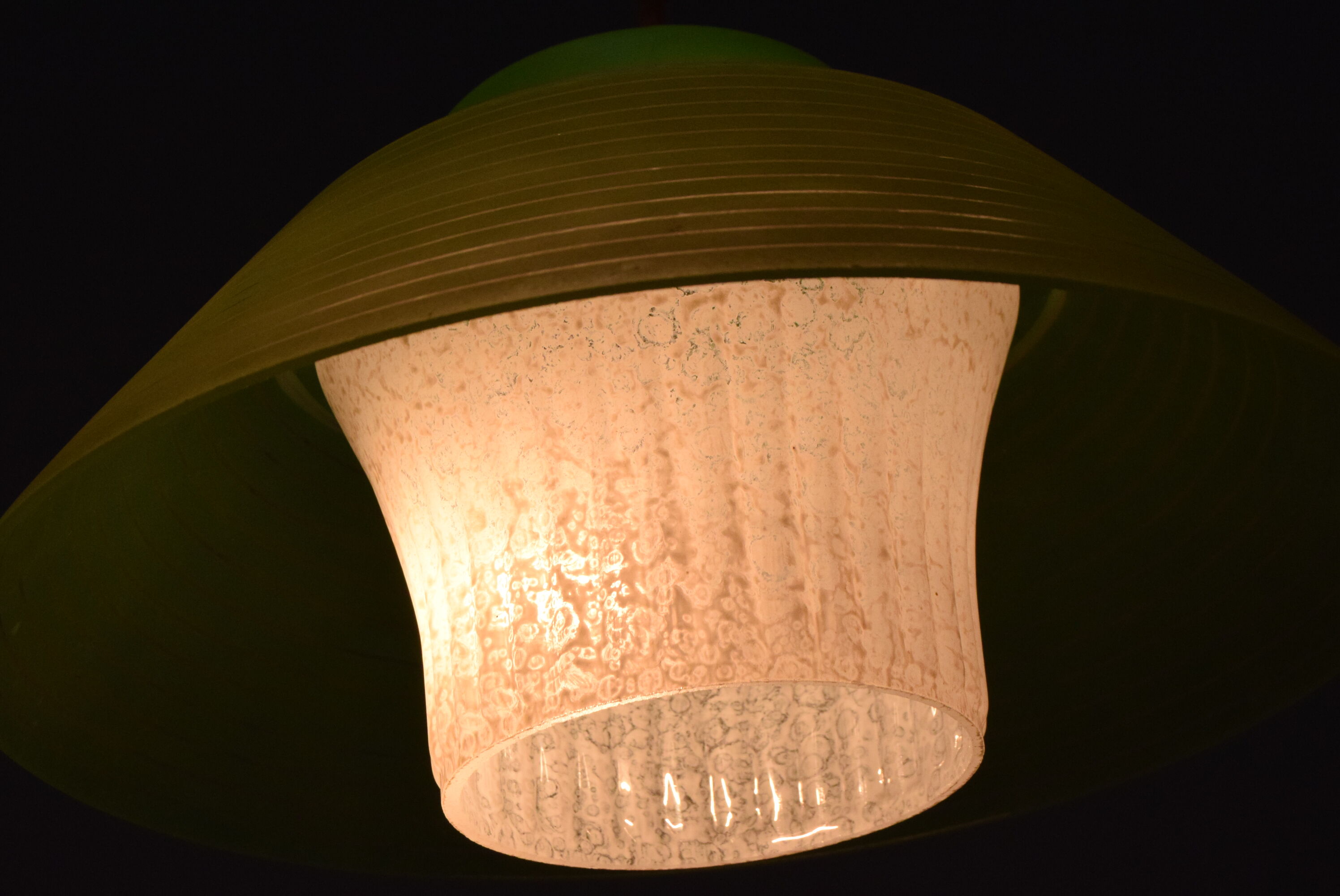 Suspension en verre, années 1960