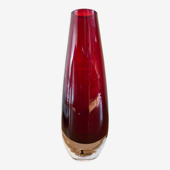 Vase scandinave verre rouge Sweden Seda